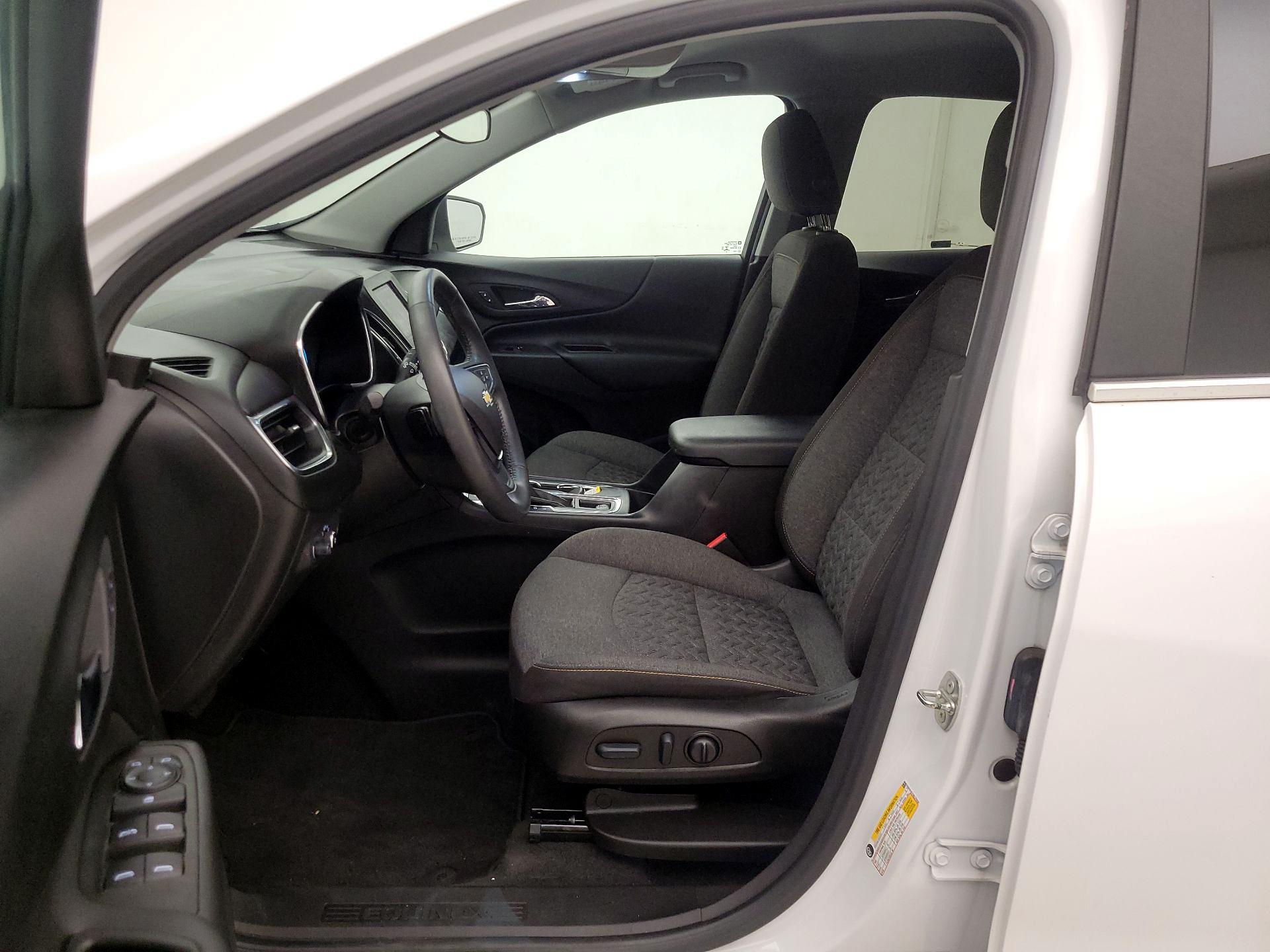 Thumbnail: 2022 Chevrolet Equinox - 11