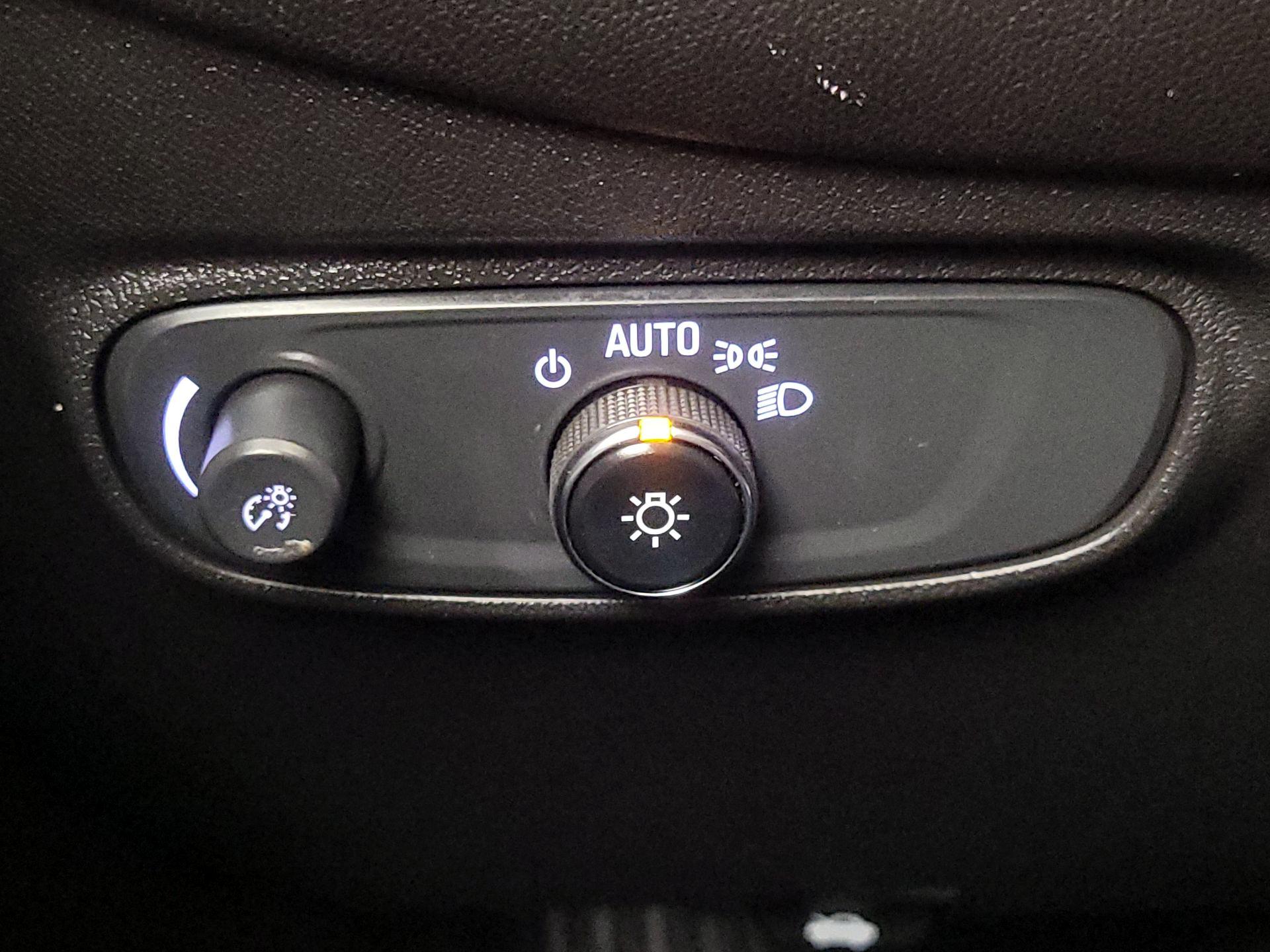 Thumbnail: 2022 Chevrolet Equinox - 13