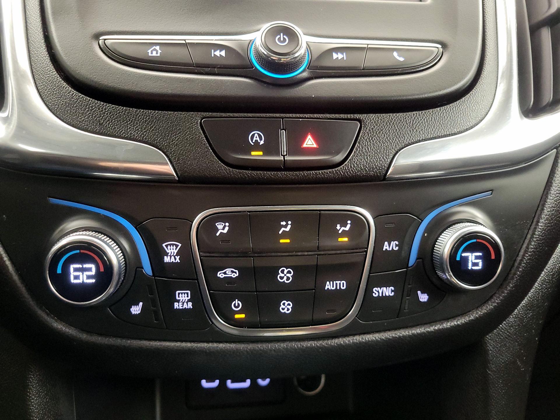 Thumbnail: 2022 Chevrolet Equinox - 16