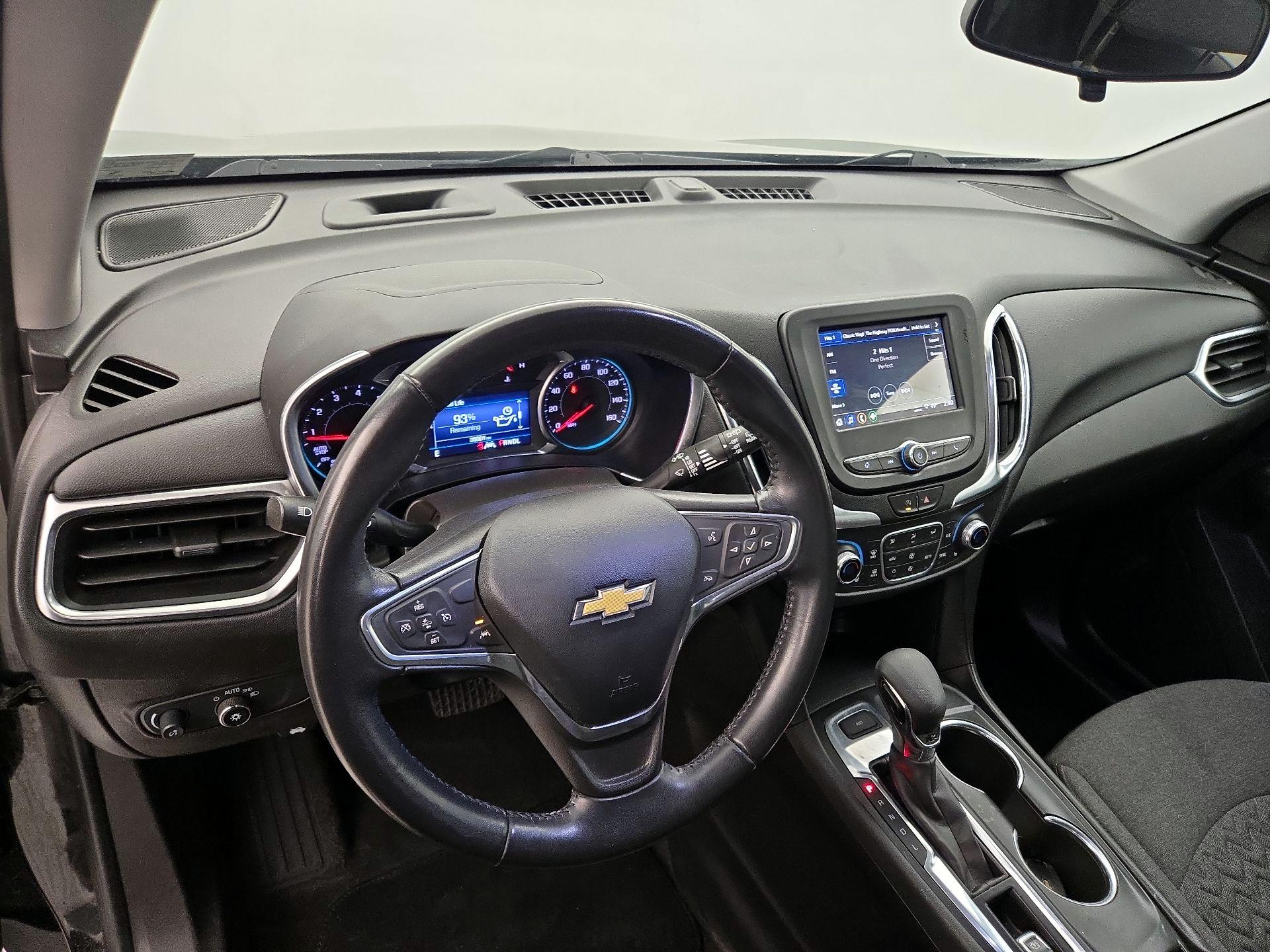 Thumbnail: 2022 Chevrolet Equinox - 9