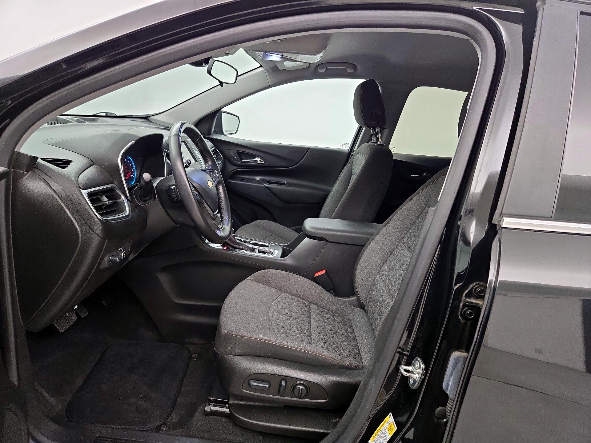 Thumbnail: 2022 Chevrolet Equinox - 11