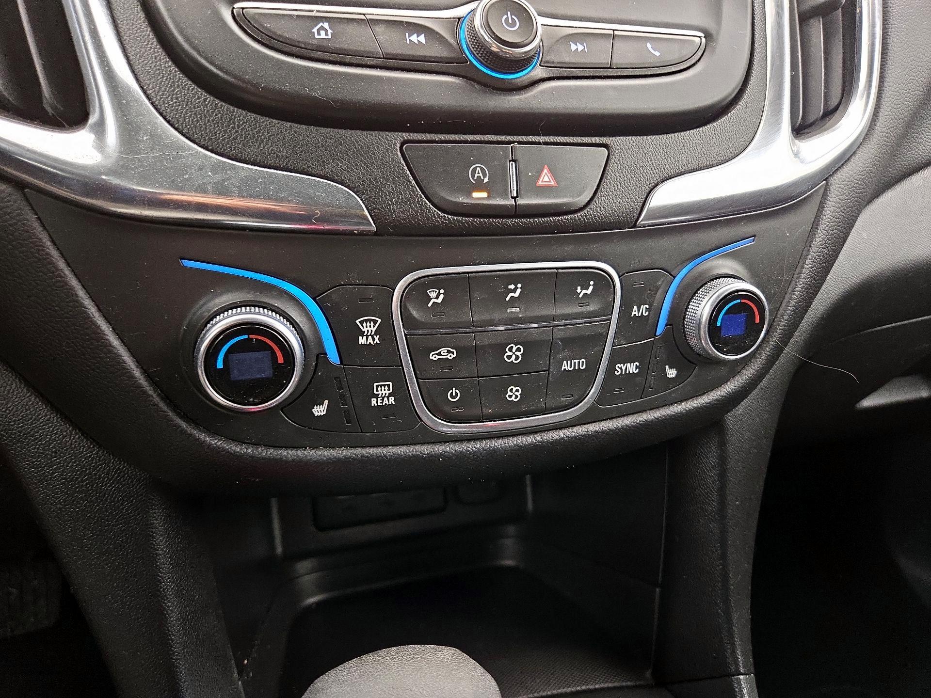 Thumbnail: 2022 Chevrolet Equinox - 16