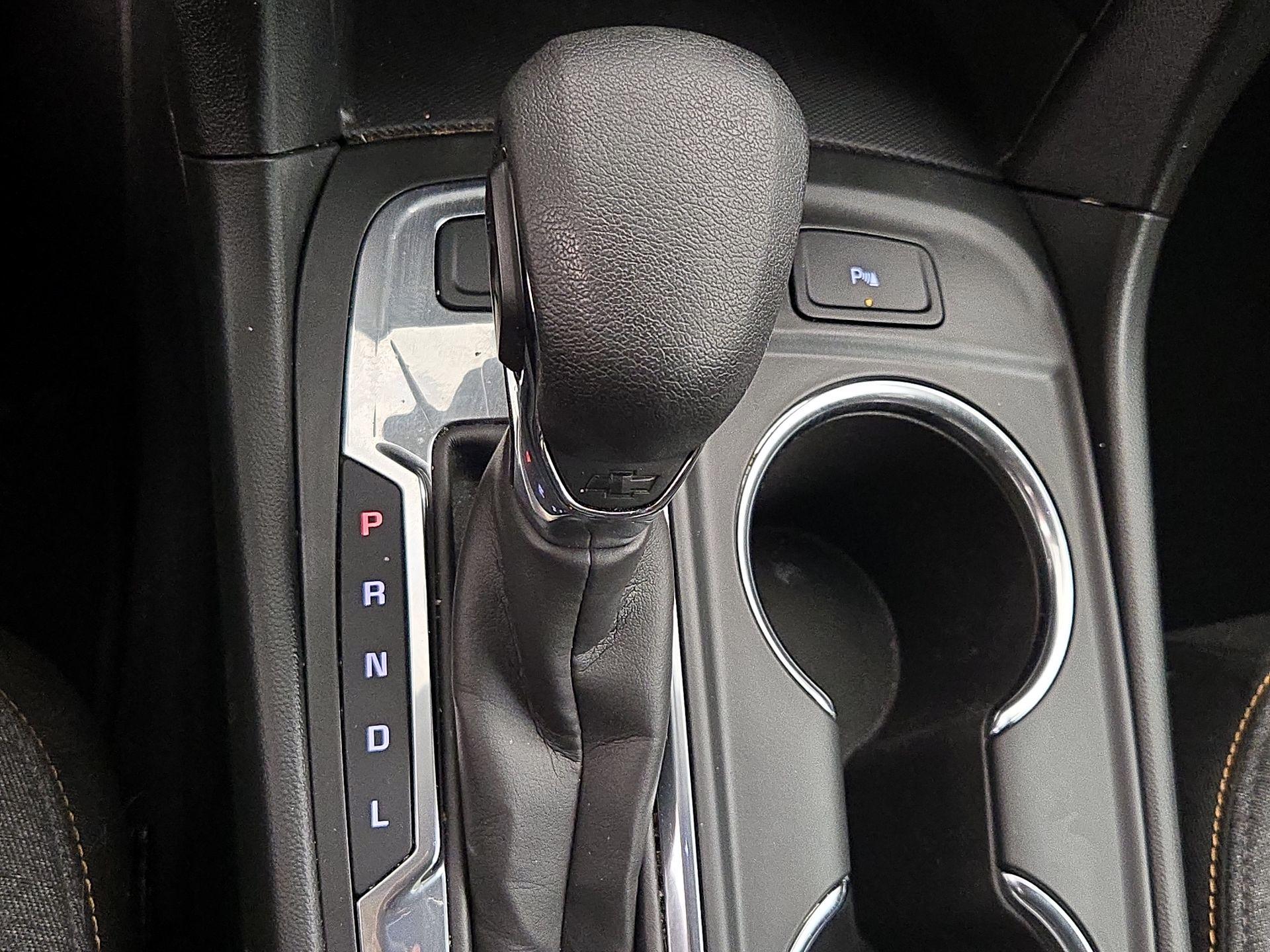 Thumbnail: 2022 Chevrolet Equinox - 17