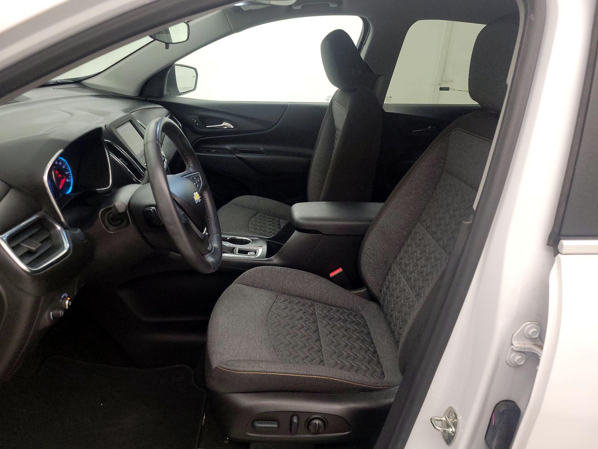 Thumbnail: 2022 Chevrolet Equinox - 11