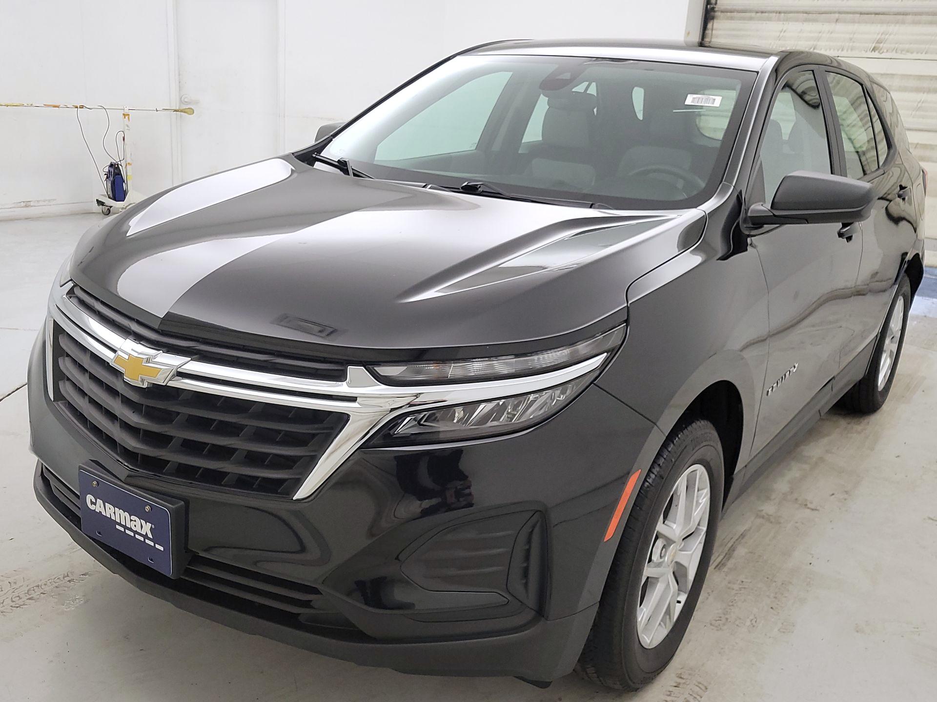 Thumbnail: 2023 Chevrolet Equinox - 3