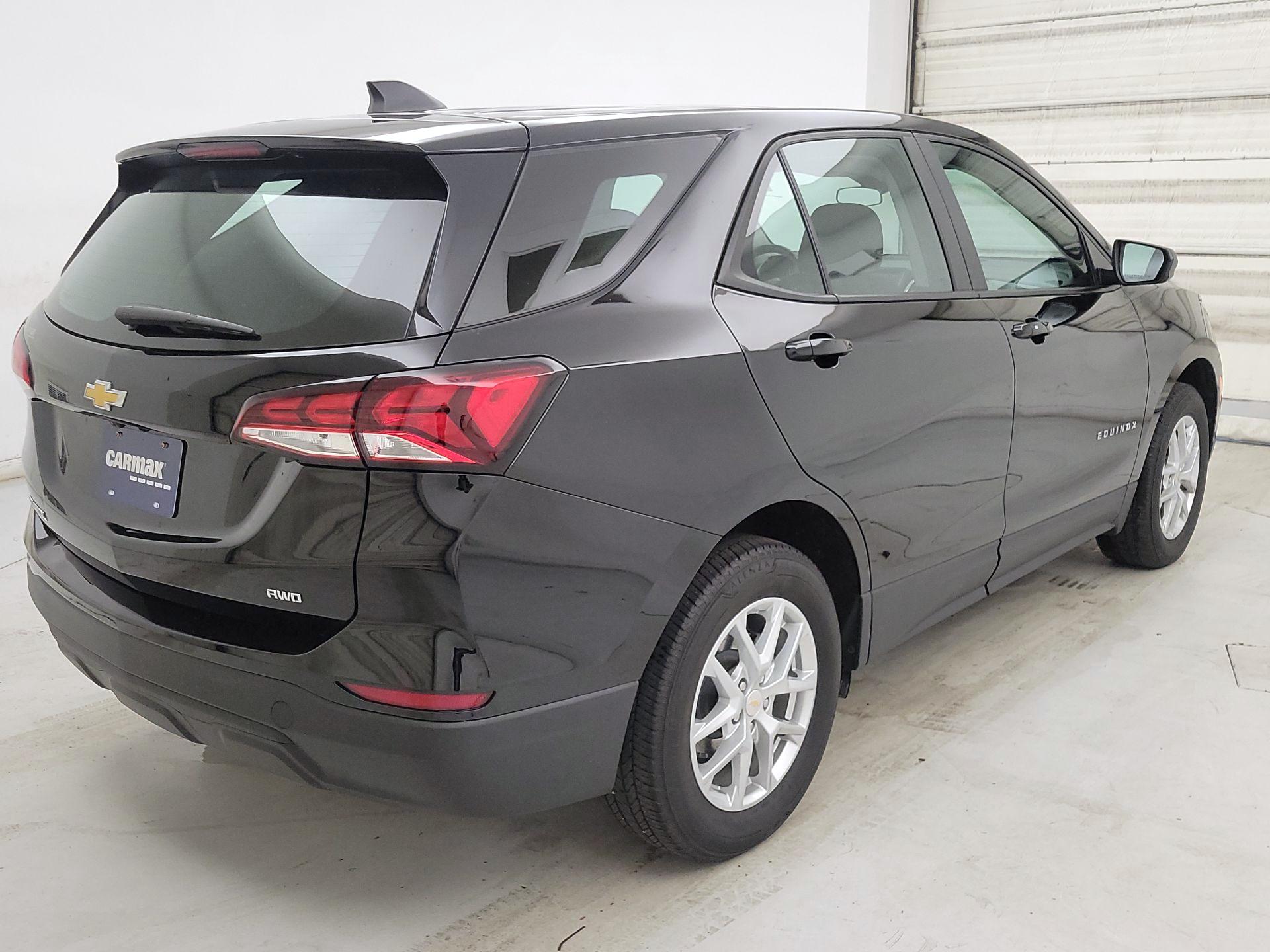 Thumbnail: 2023 Chevrolet Equinox - 5