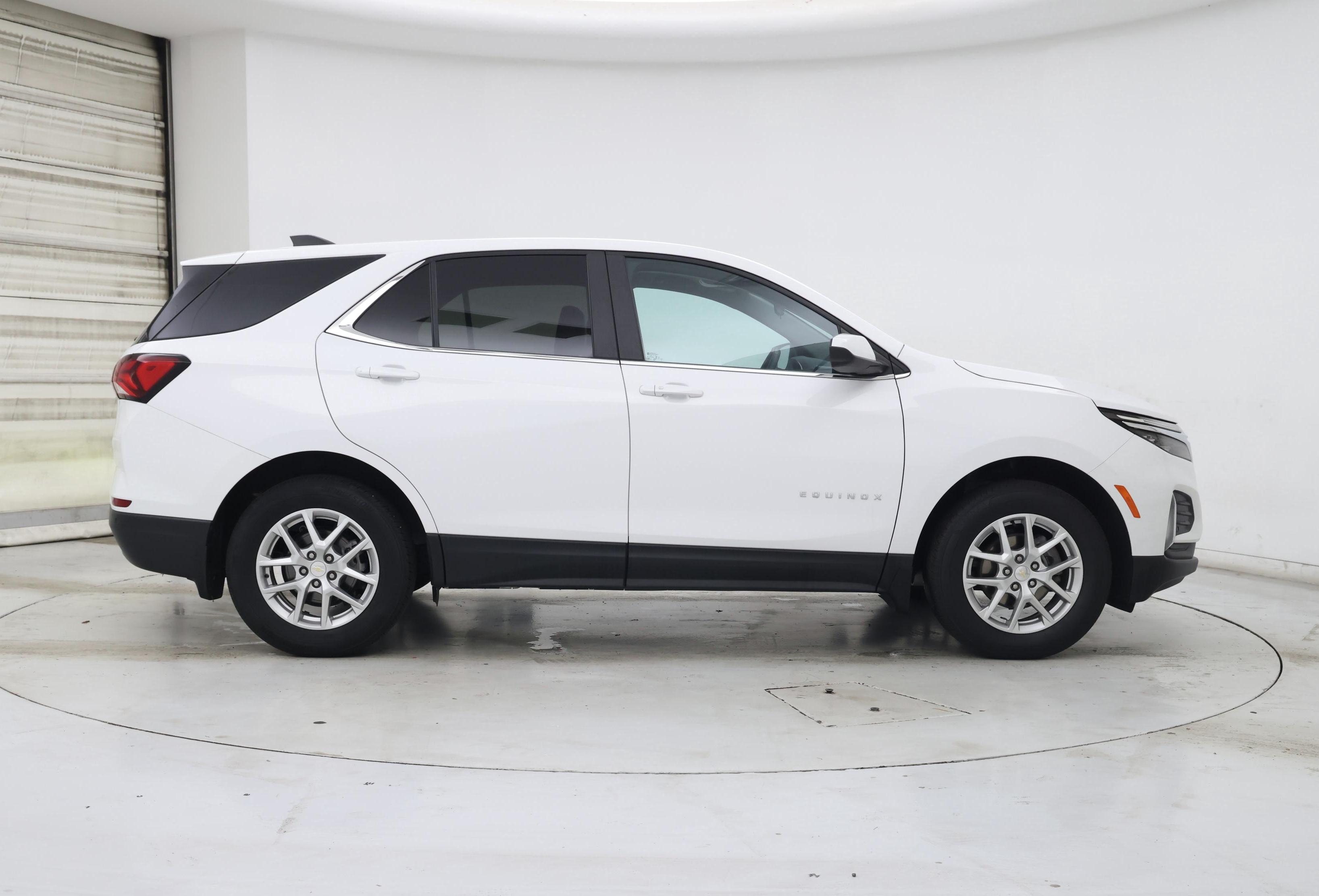 Thumbnail: 2023 Chevrolet Equinox - 7