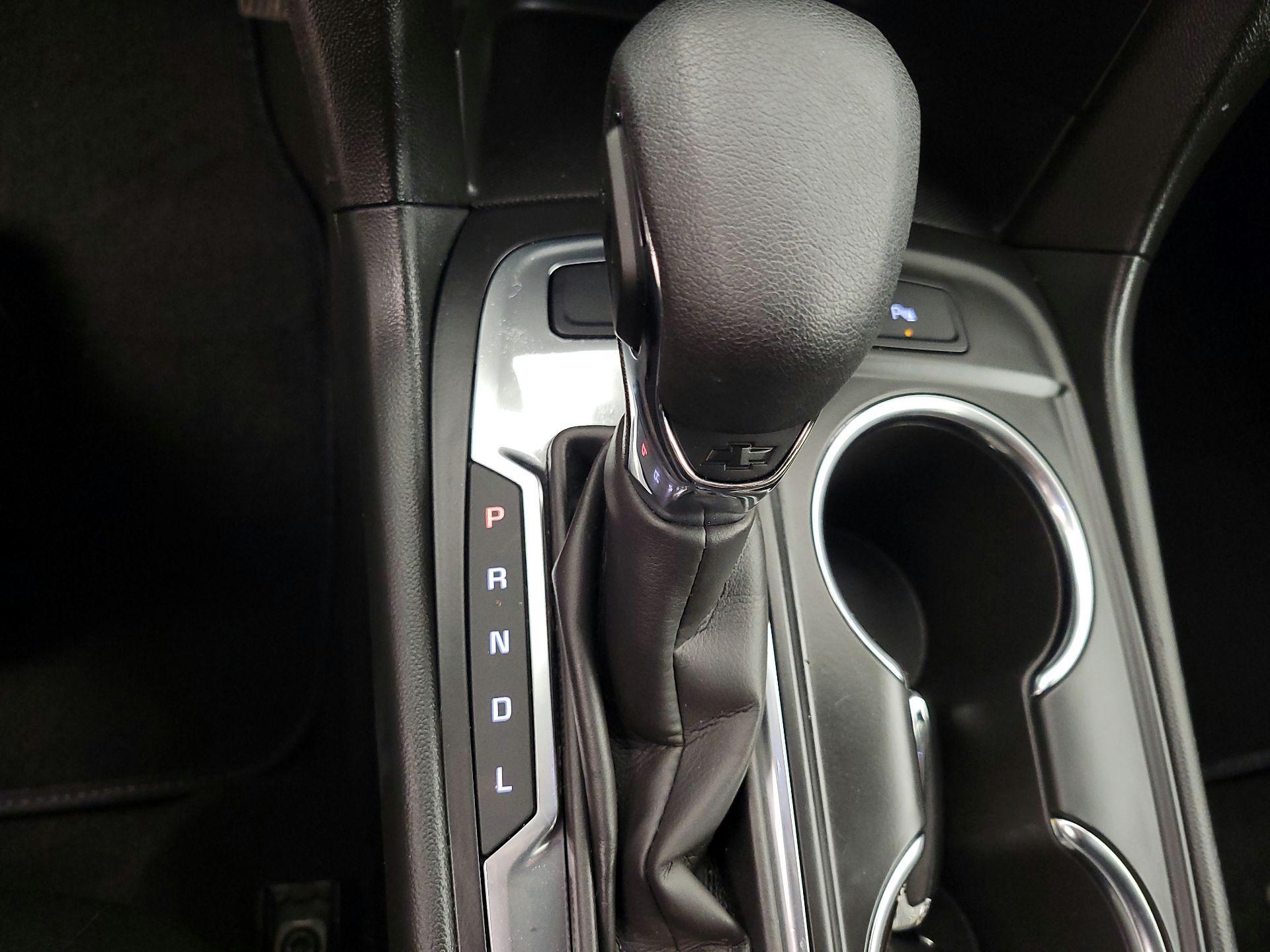 Thumbnail: 2022 Chevrolet Equinox - 17