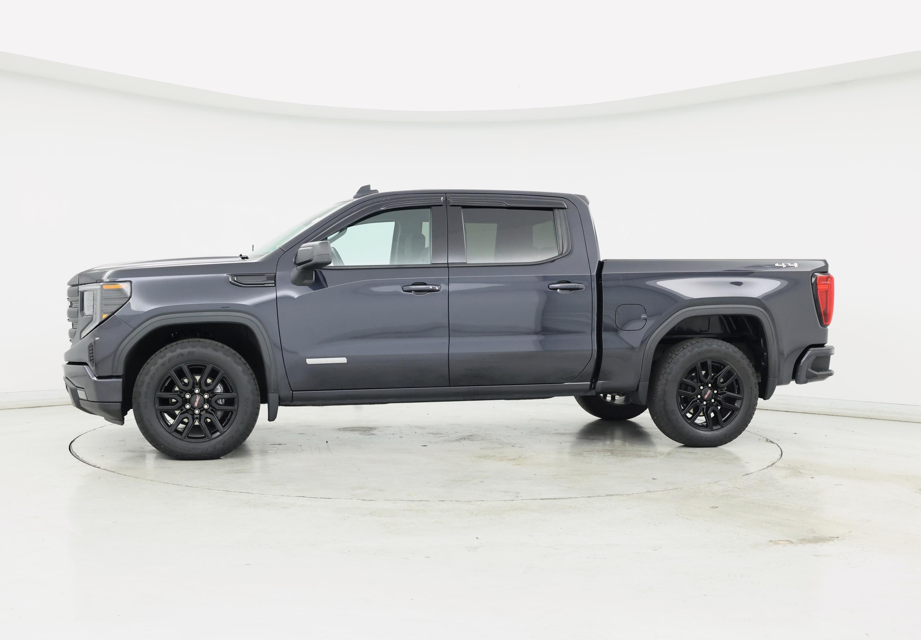 Thumbnail: 2023 GMC Sierra 1500 - 3