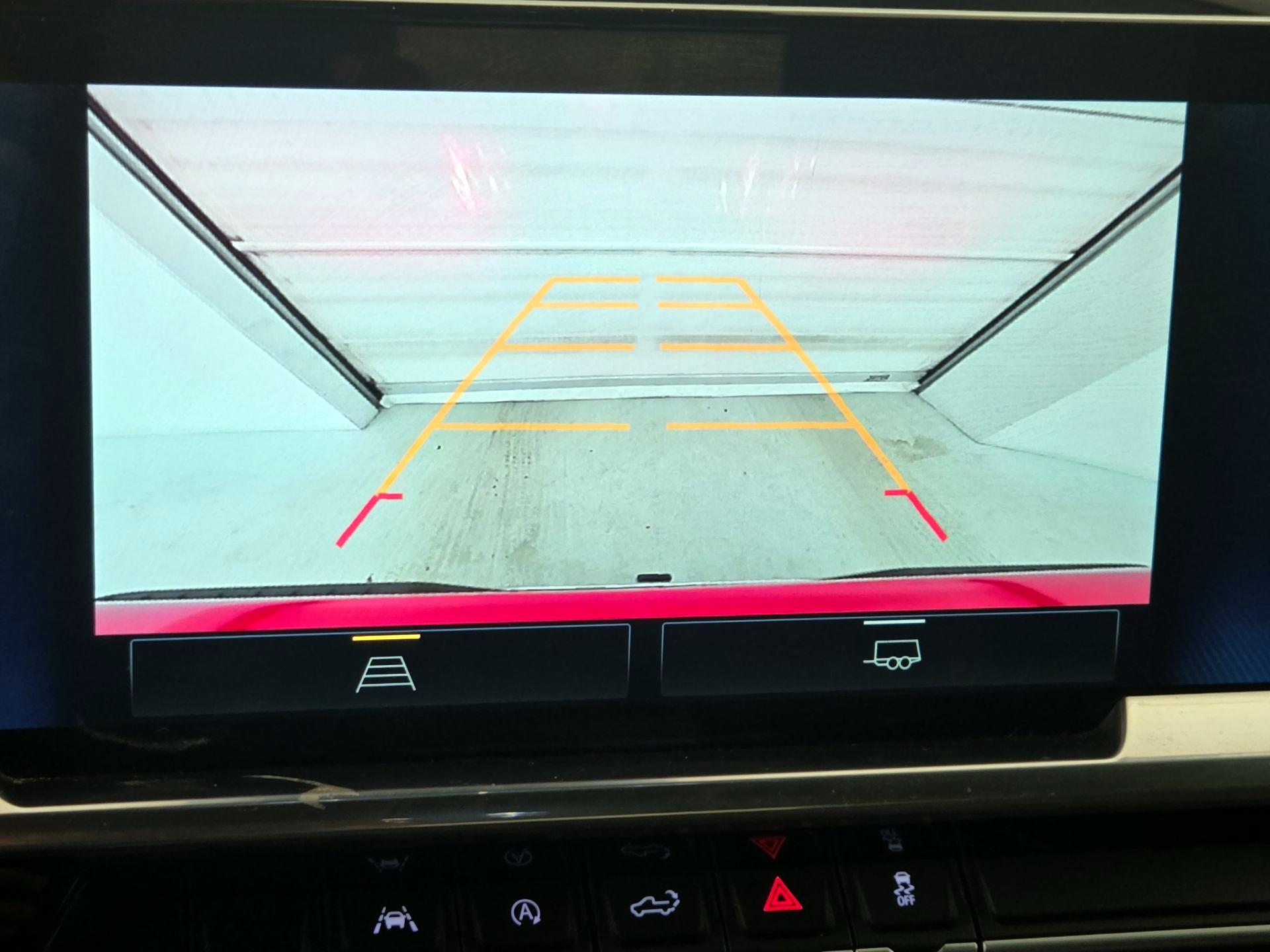 Thumbnail: 2022 Chevrolet Silverado 1500 - 14