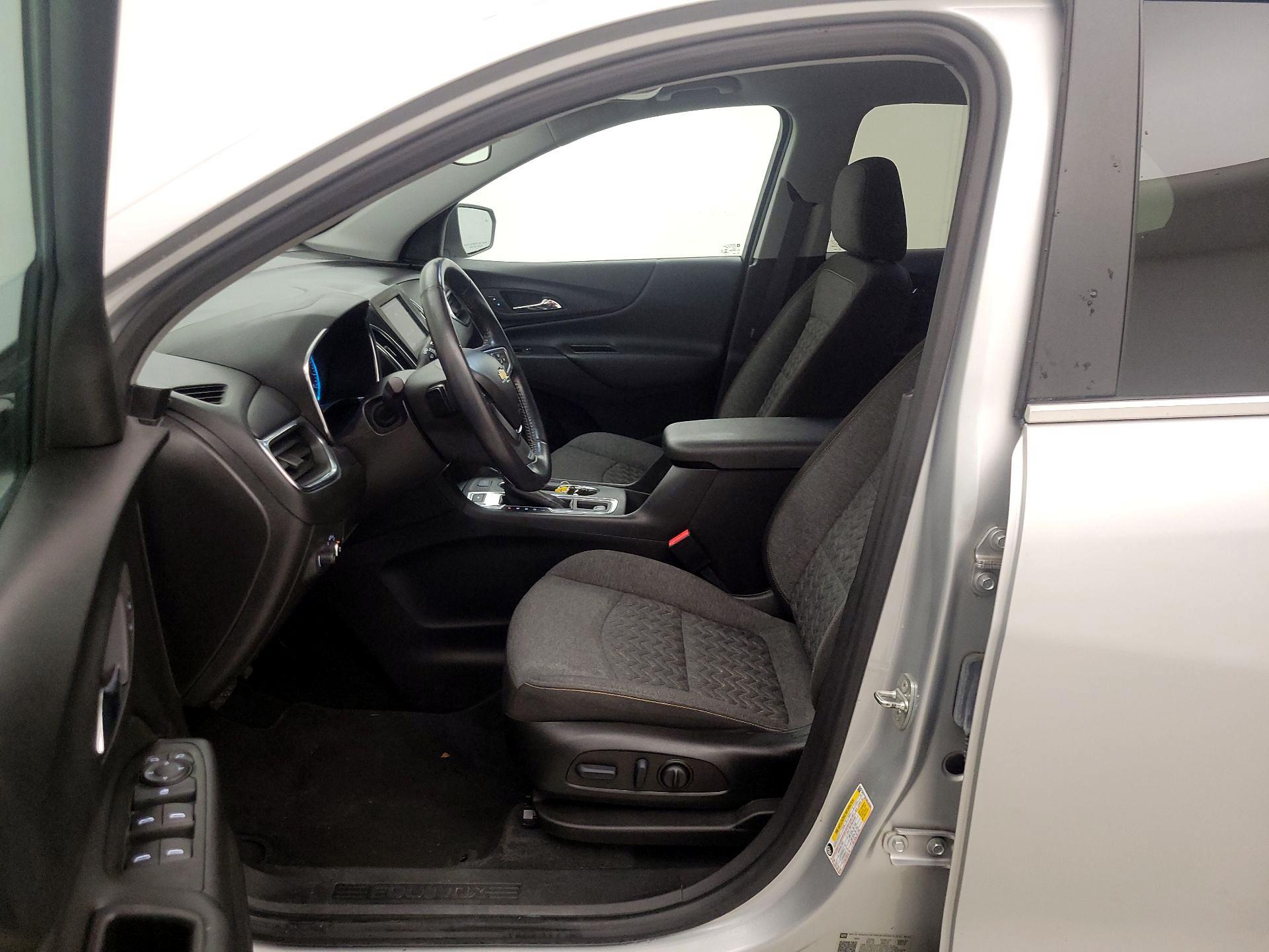 Thumbnail: 2022 Chevrolet Equinox - 11