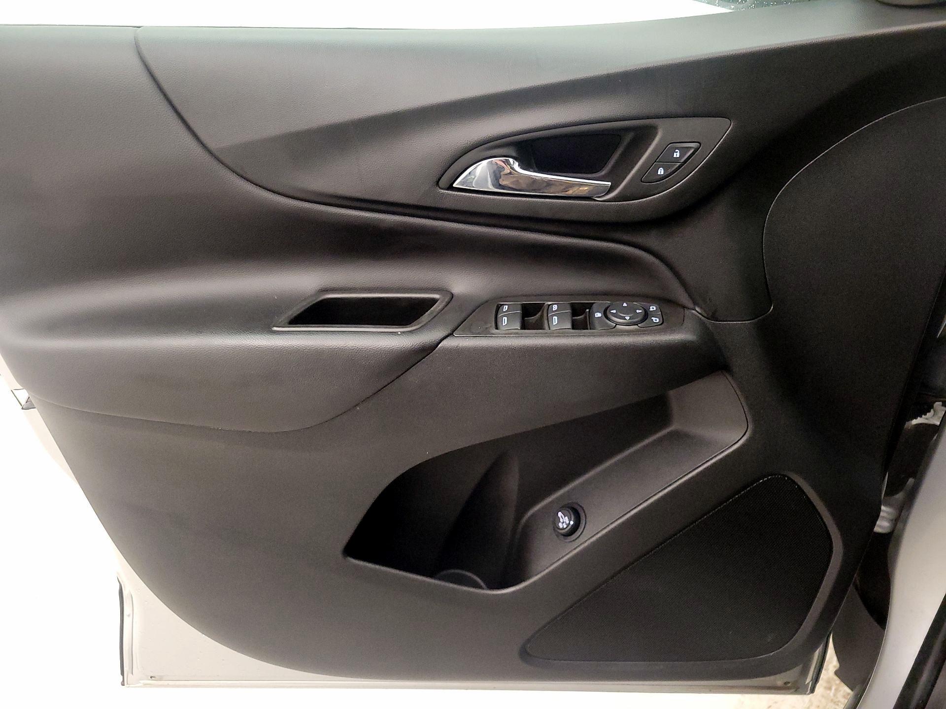 Thumbnail: 2022 Chevrolet Equinox - 12