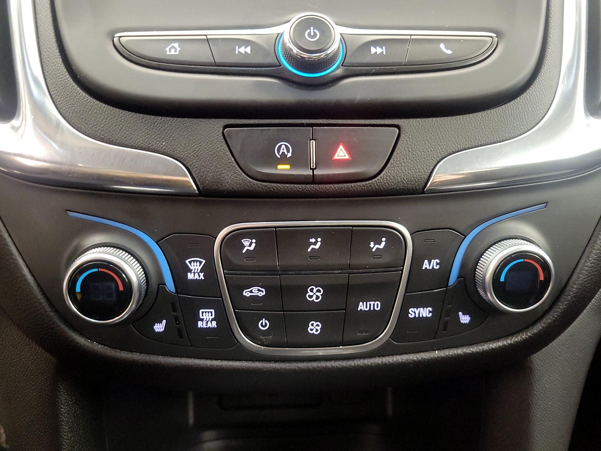 Thumbnail: 2022 Chevrolet Equinox - 16