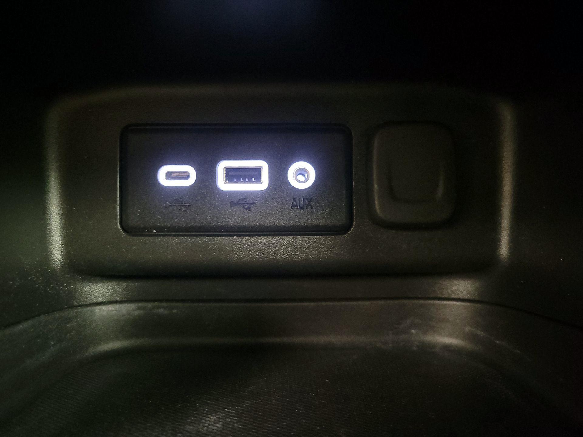 Thumbnail: 2022 Chevrolet Equinox - 18