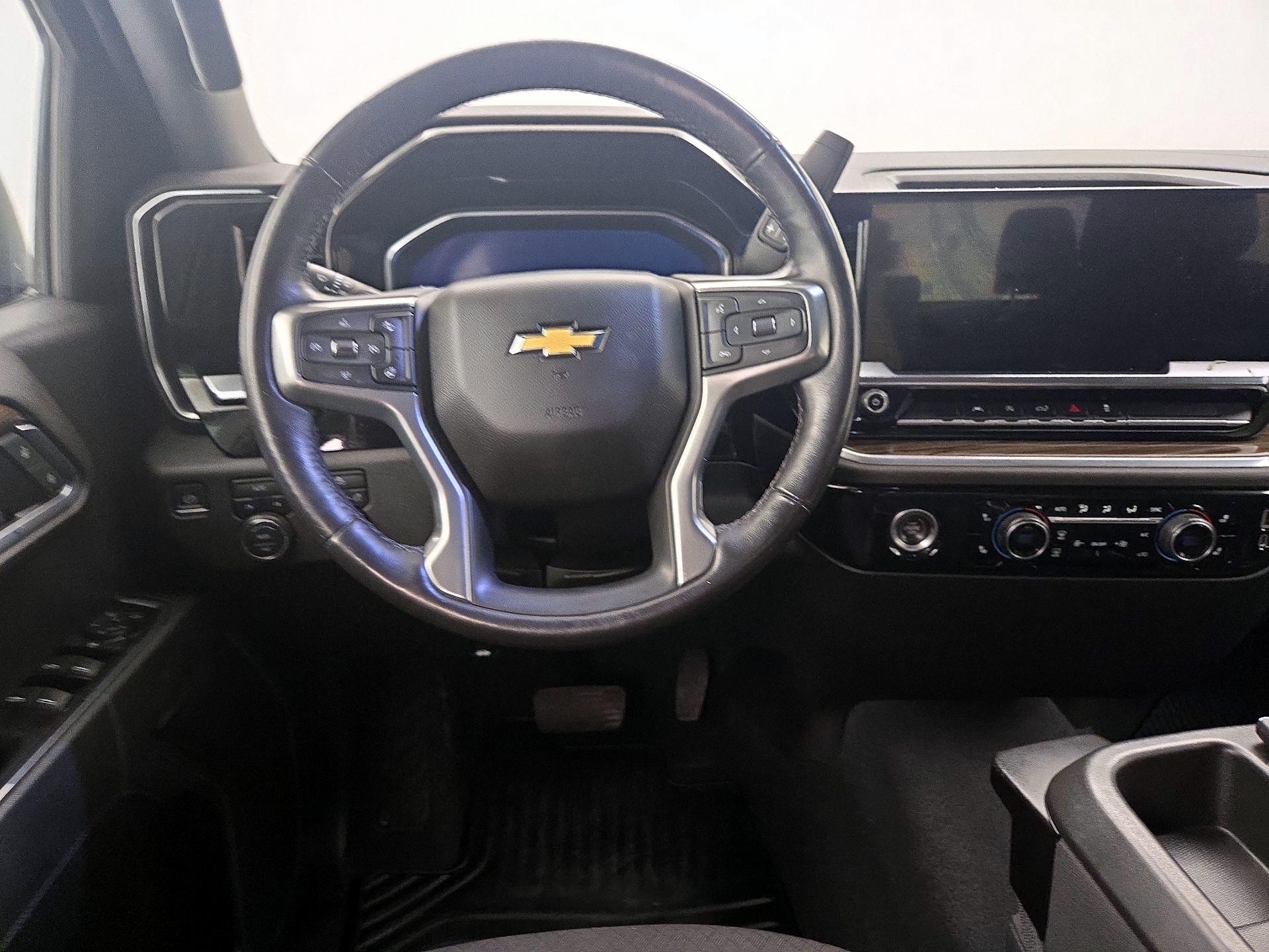 Thumbnail: 2022 Chevrolet Silverado 1500 - 10