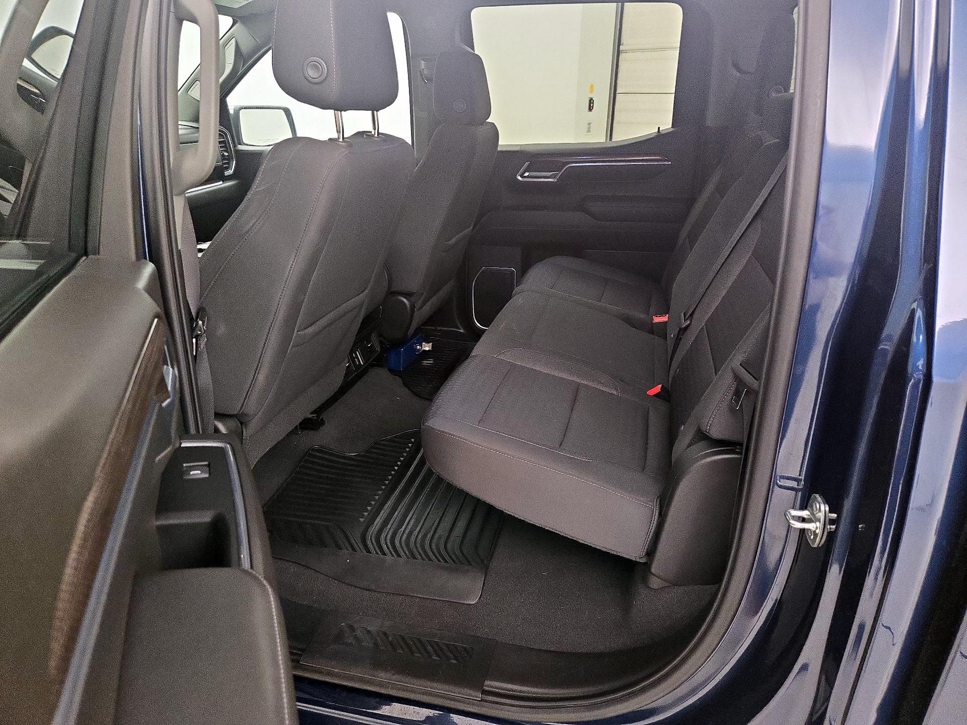 Thumbnail: 2022 Chevrolet Silverado 1500 - 19