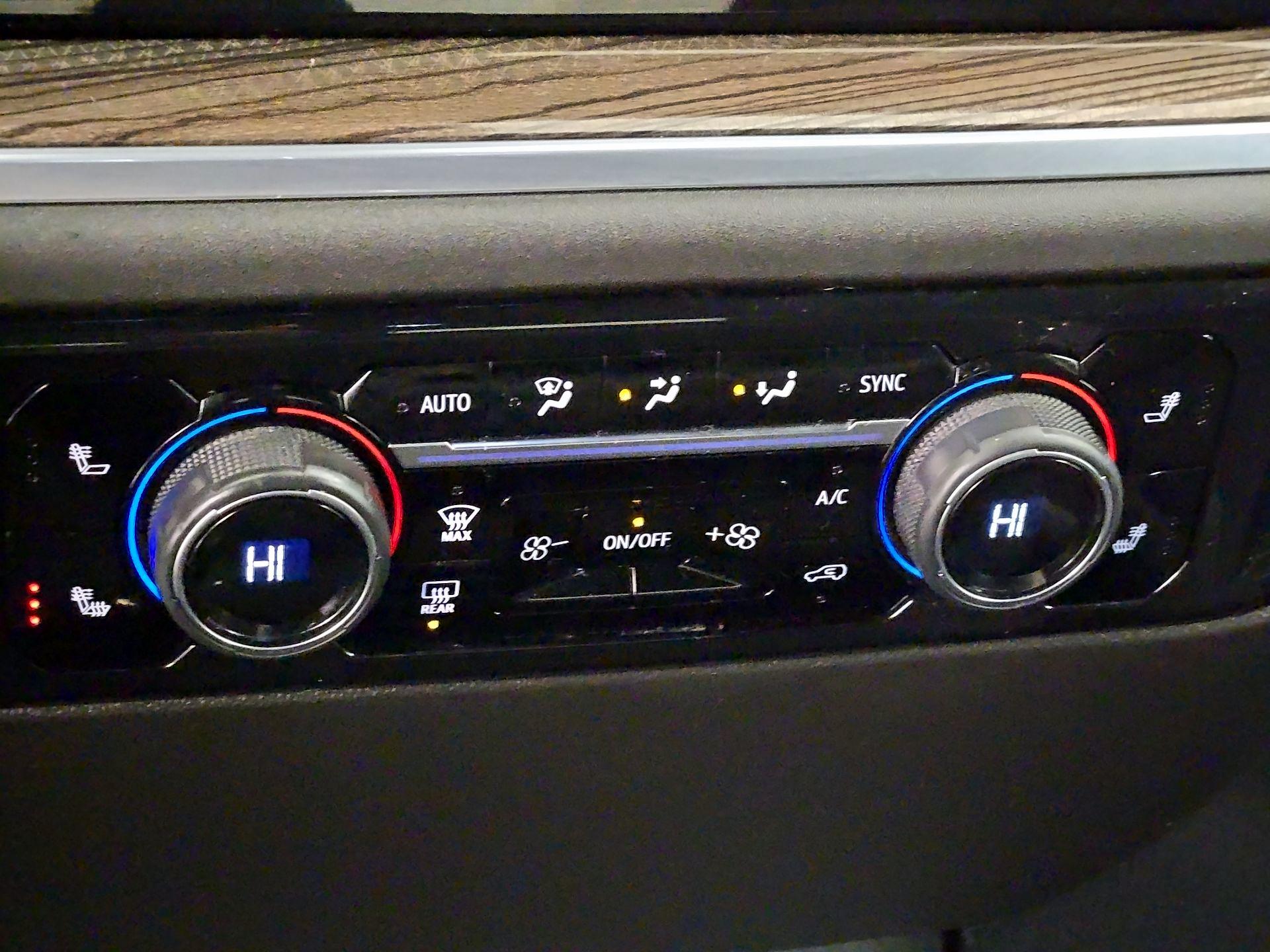 Thumbnail: 2022 Chevrolet Silverado 1500 - 16