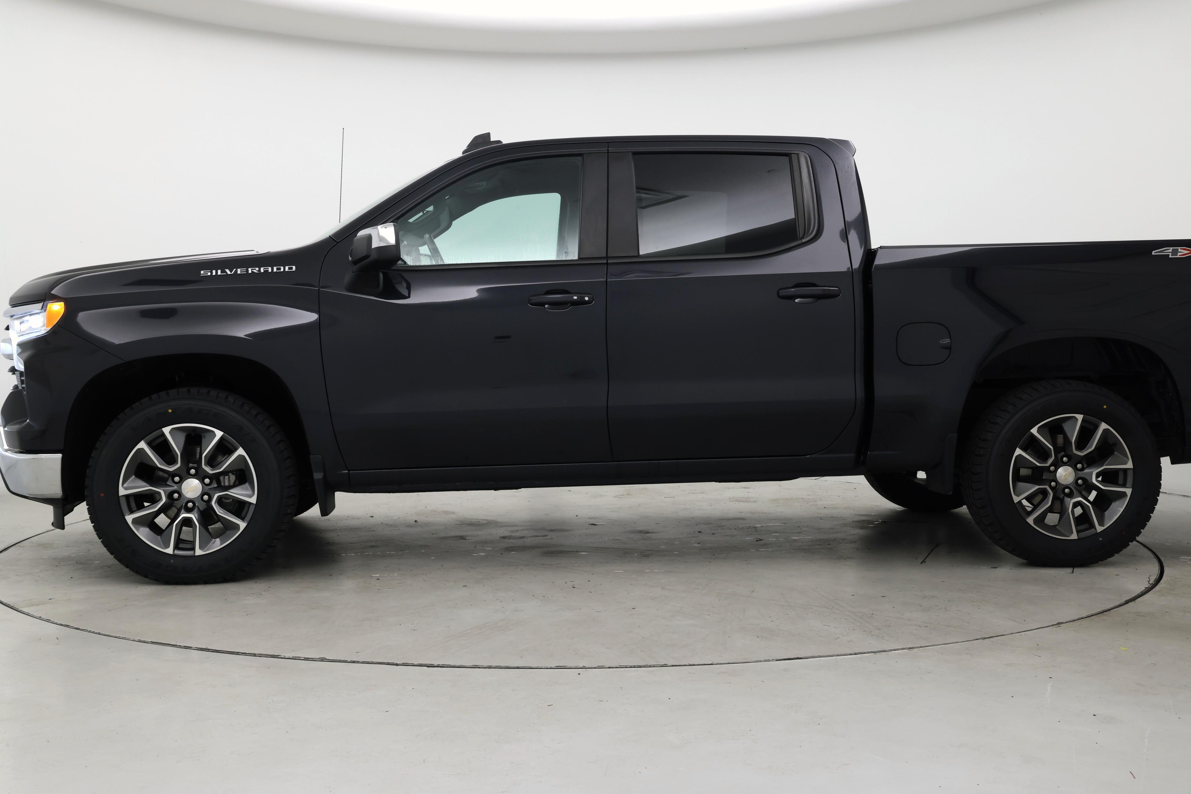 Thumbnail: 2022 Chevrolet Silverado 1500 - 3