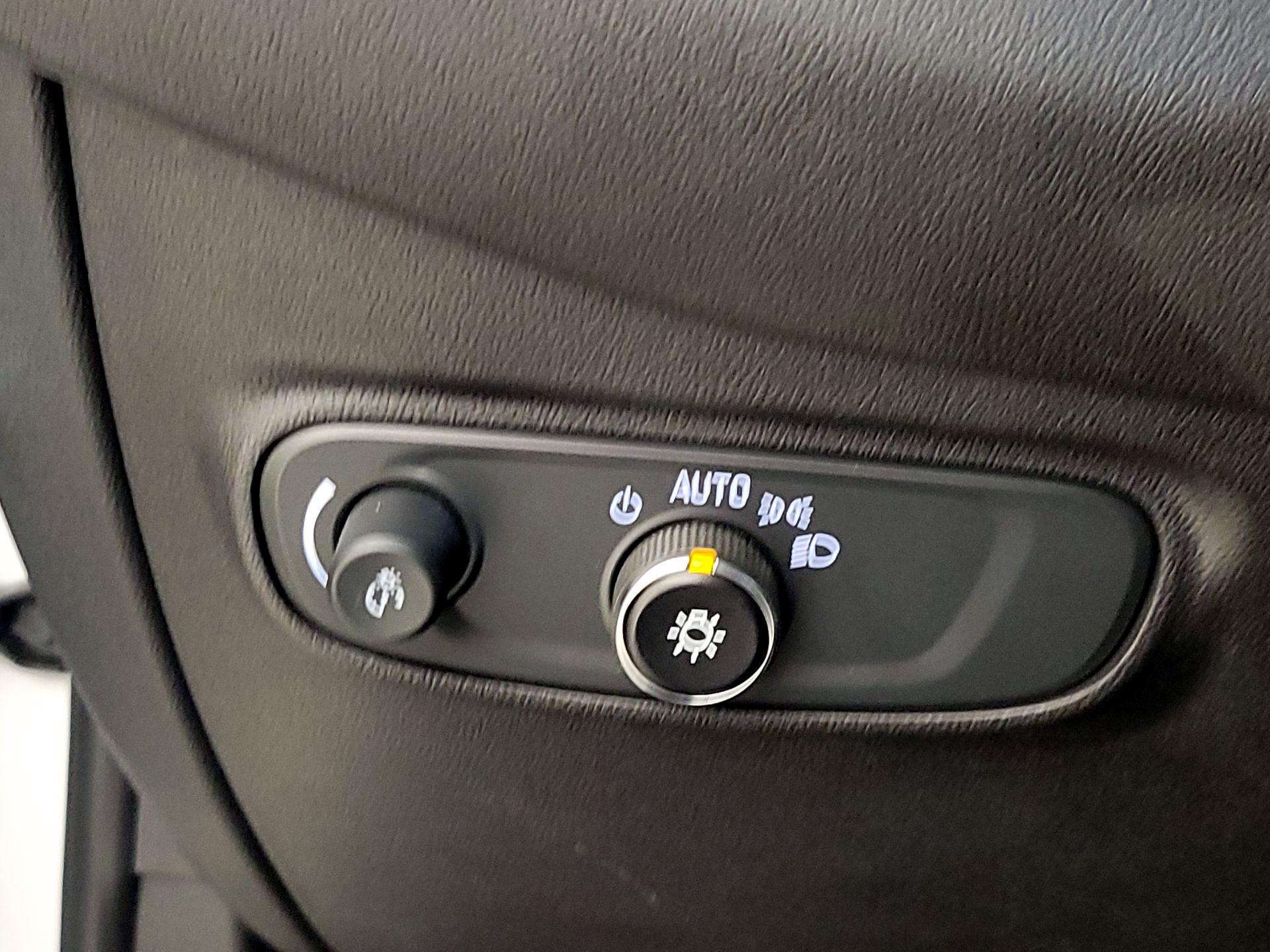 Thumbnail: 2023 Chevrolet Equinox - 13