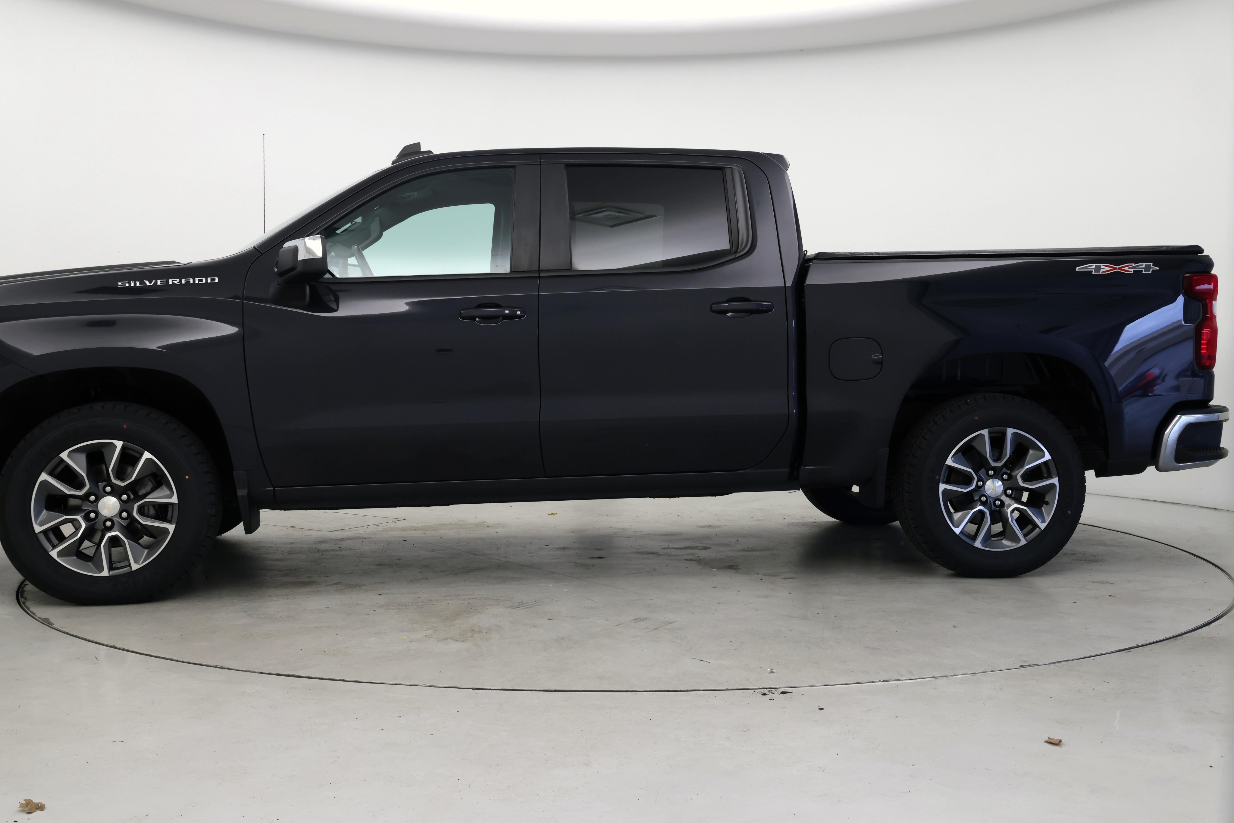 Thumbnail: 2022 Chevrolet Silverado 1500 - 3