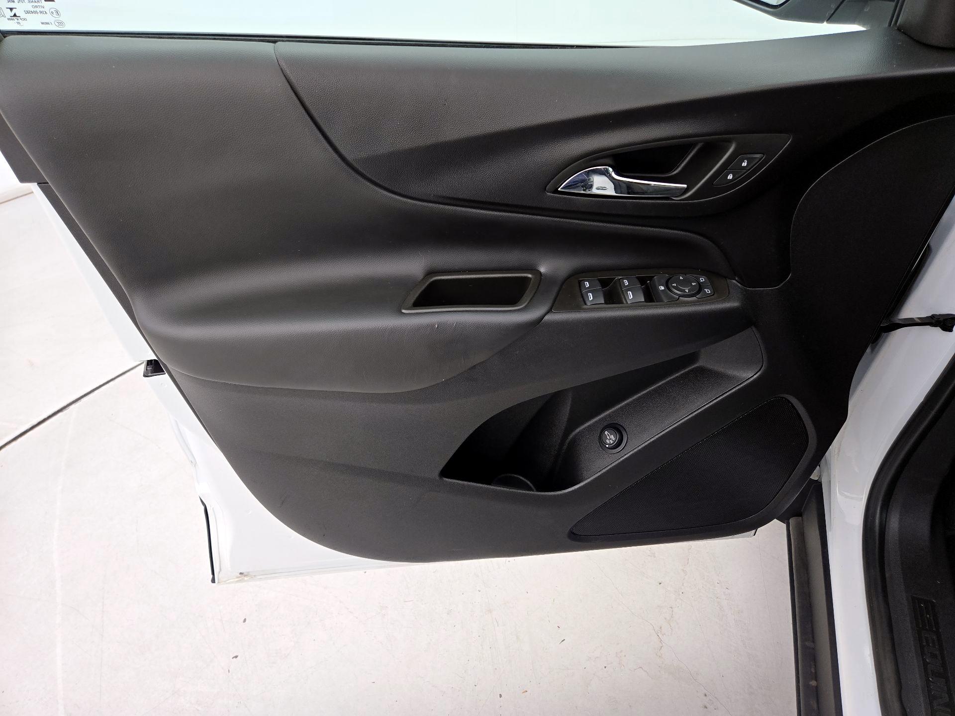 Thumbnail: 2023 Chevrolet Equinox - 12