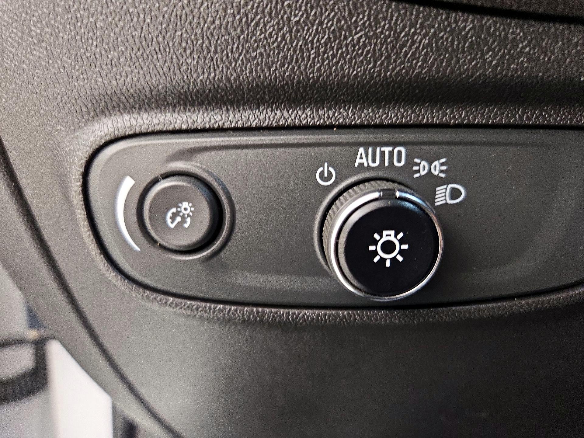 Thumbnail: 2023 Chevrolet Equinox - 13