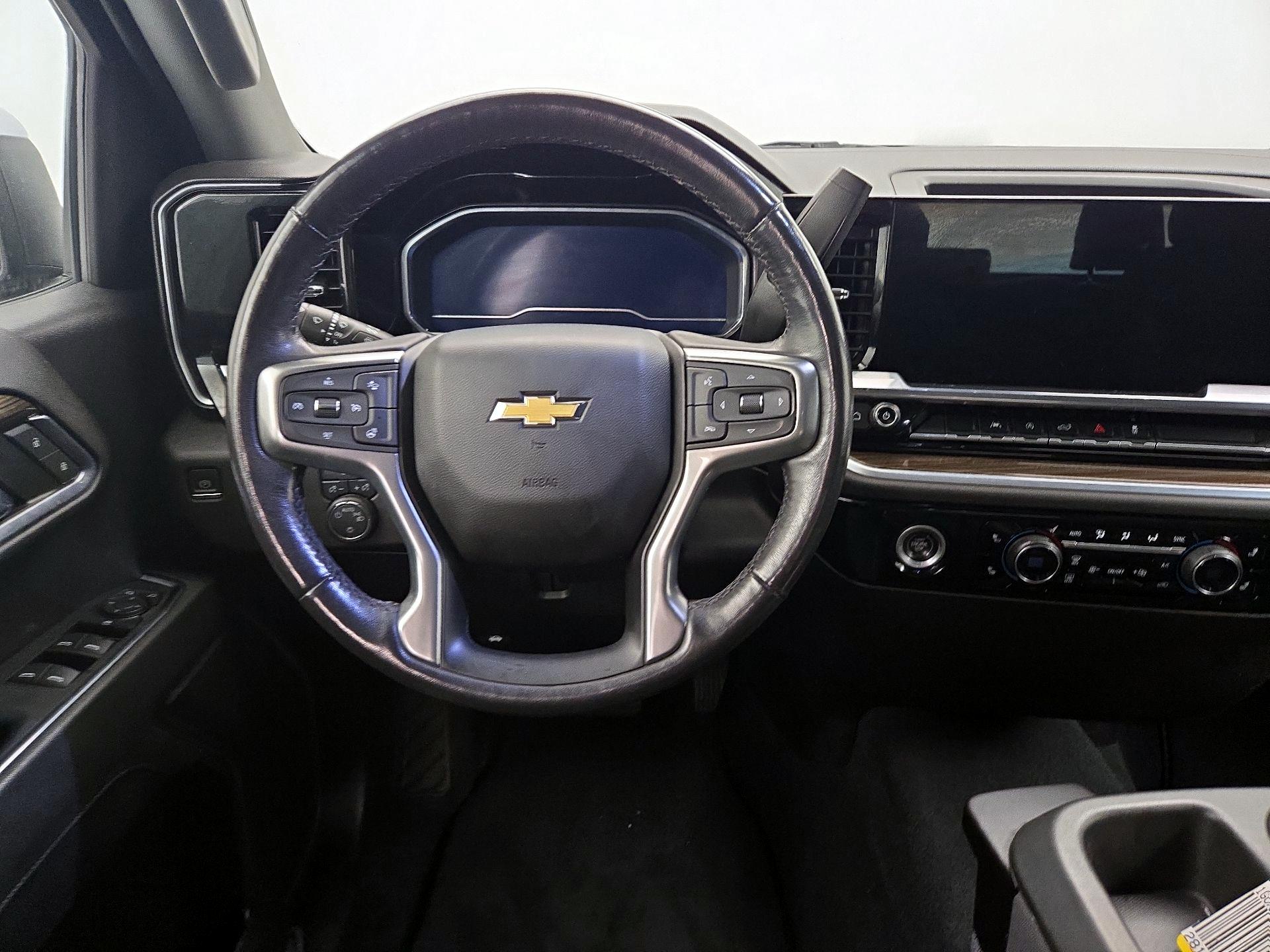 Thumbnail: 2022 Chevrolet Silverado 1500 - 10