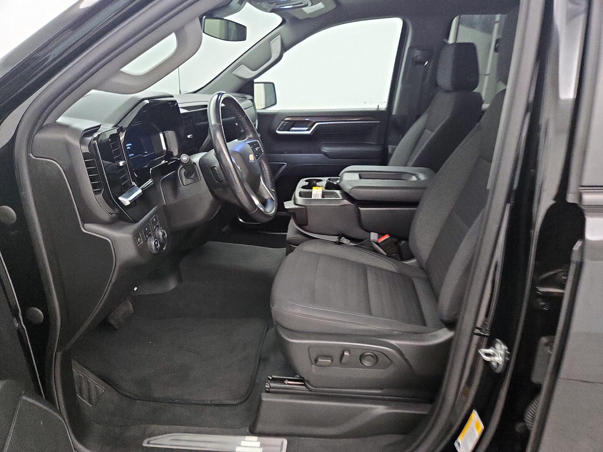 Thumbnail: 2022 Chevrolet Silverado 1500 - 11