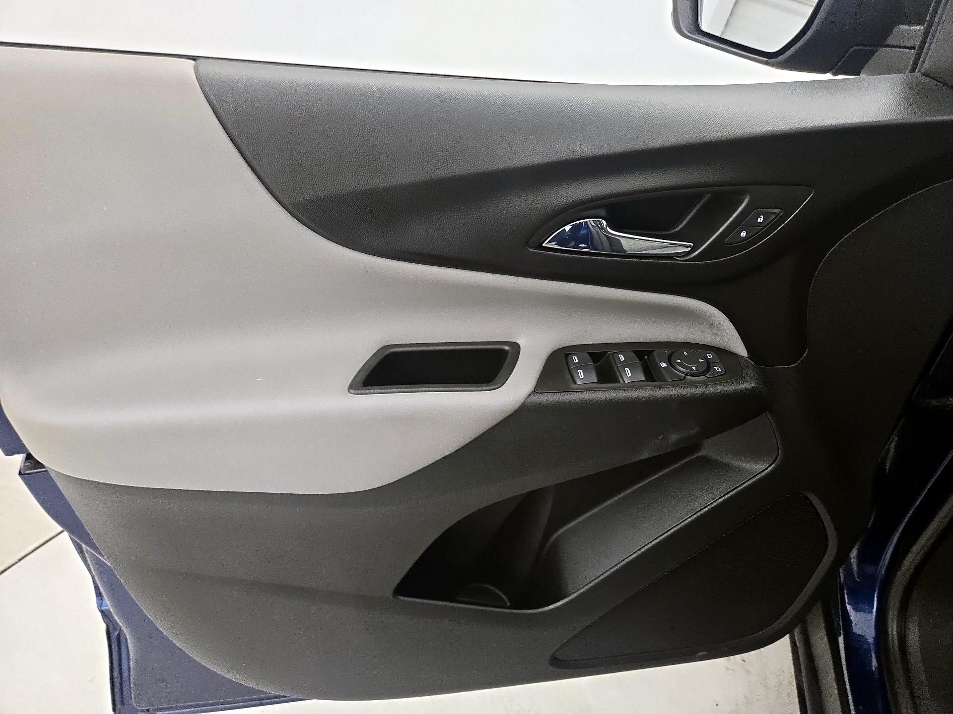 Thumbnail: 2022 Chevrolet Equinox - 12