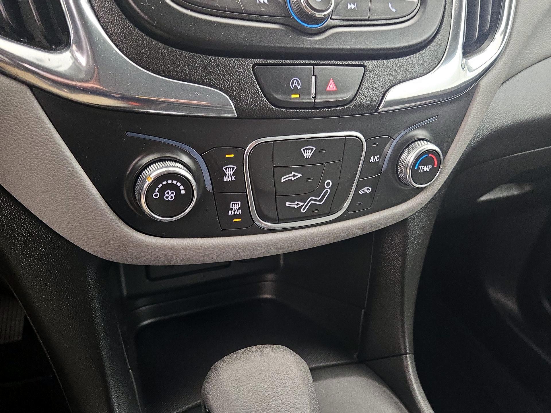 Thumbnail: 2022 Chevrolet Equinox - 16