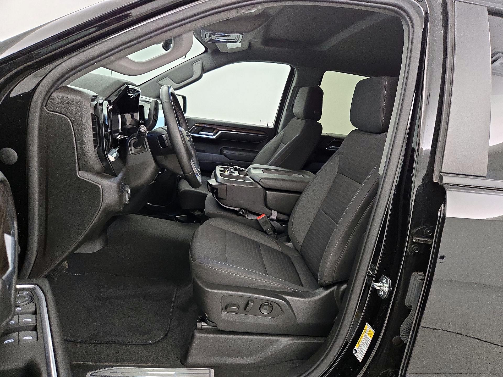 Thumbnail: 2023 Chevrolet Silverado 1500 - 11