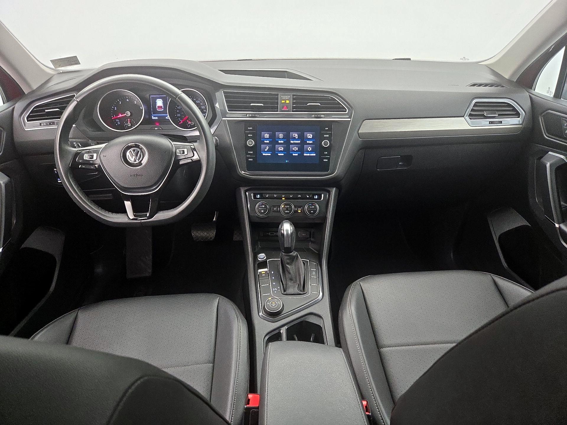 Thumbnail: 2020 Volkswagen Tiguan - 9