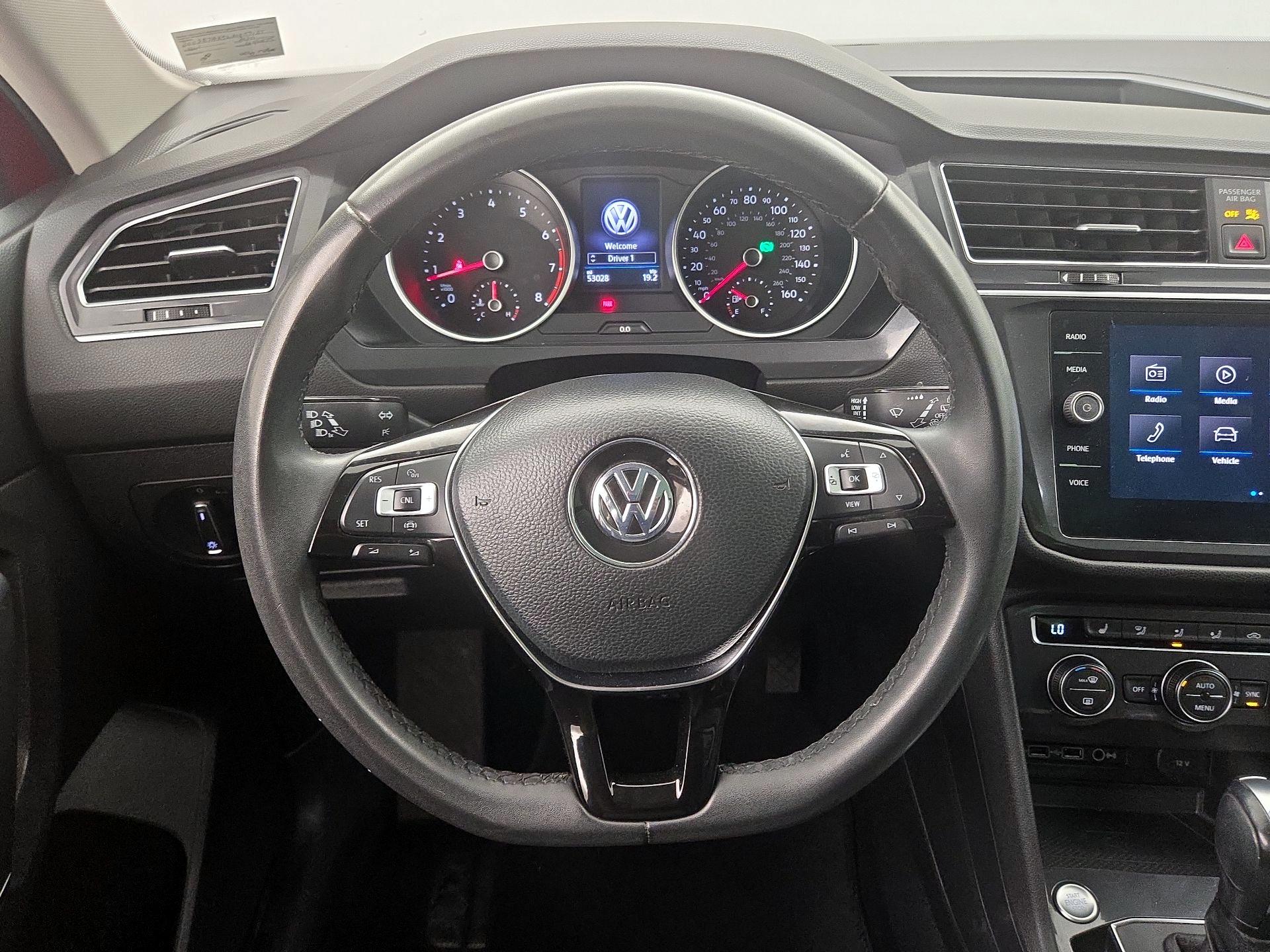 Thumbnail: 2020 Volkswagen Tiguan - 10