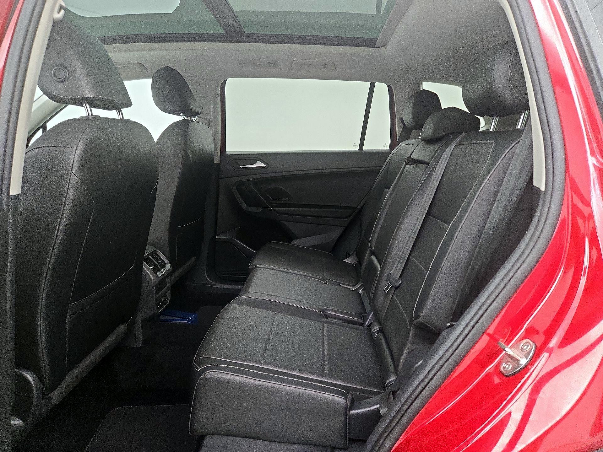 Thumbnail: 2020 Volkswagen Tiguan - 20