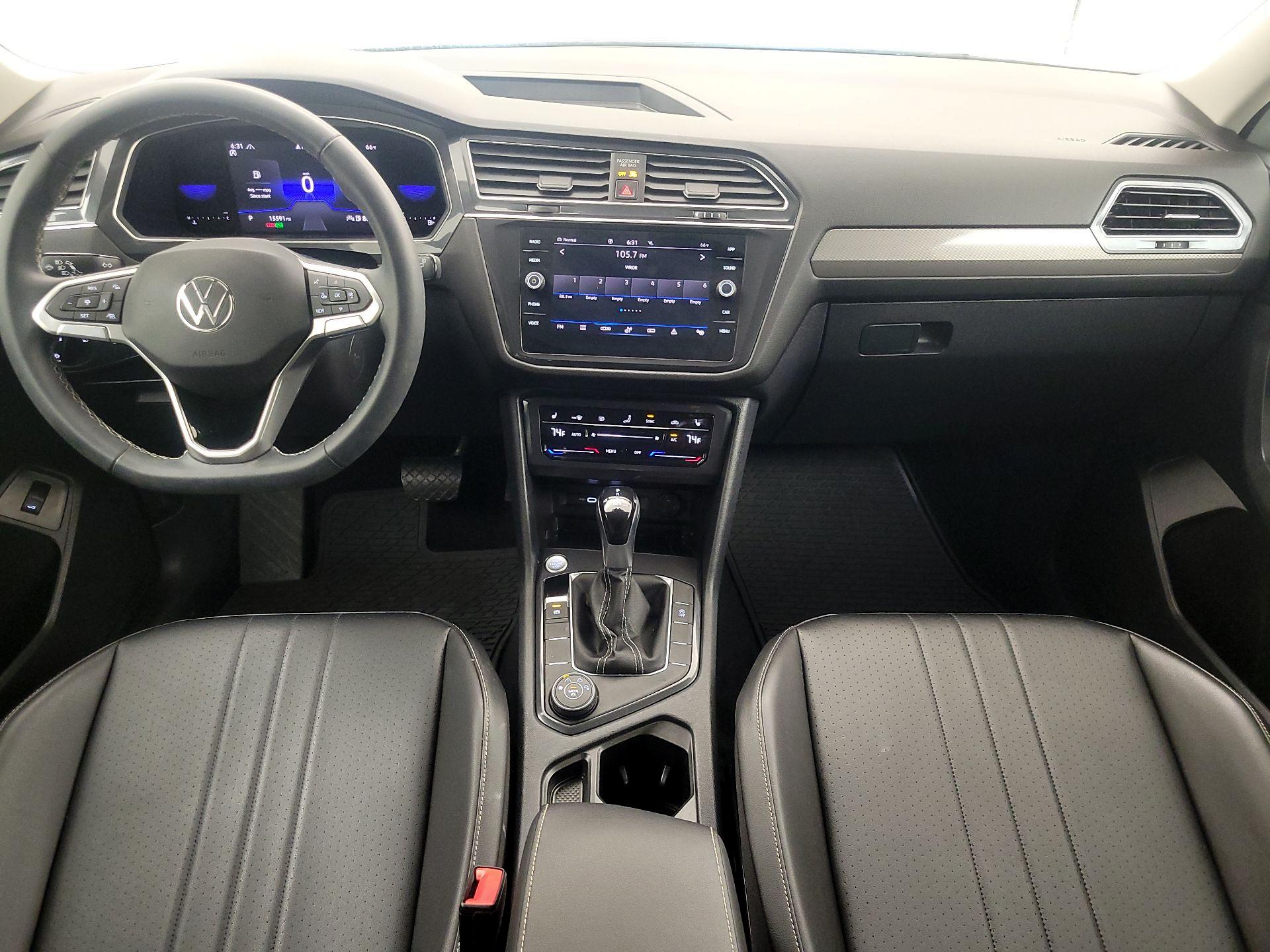 Thumbnail: 2022 Volkswagen Tiguan - 9