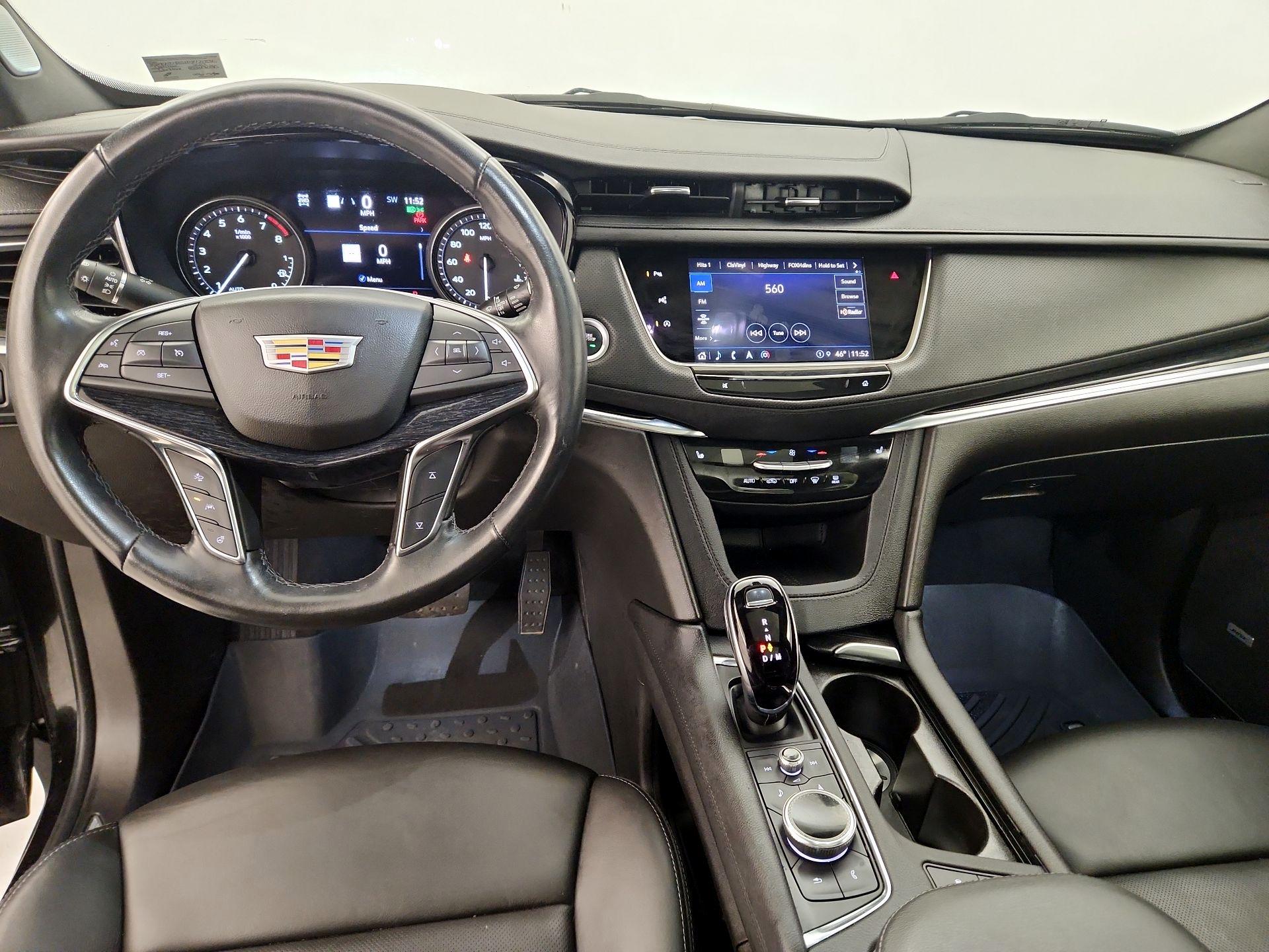 Thumbnail: 2023 Cadillac XT5 - 9