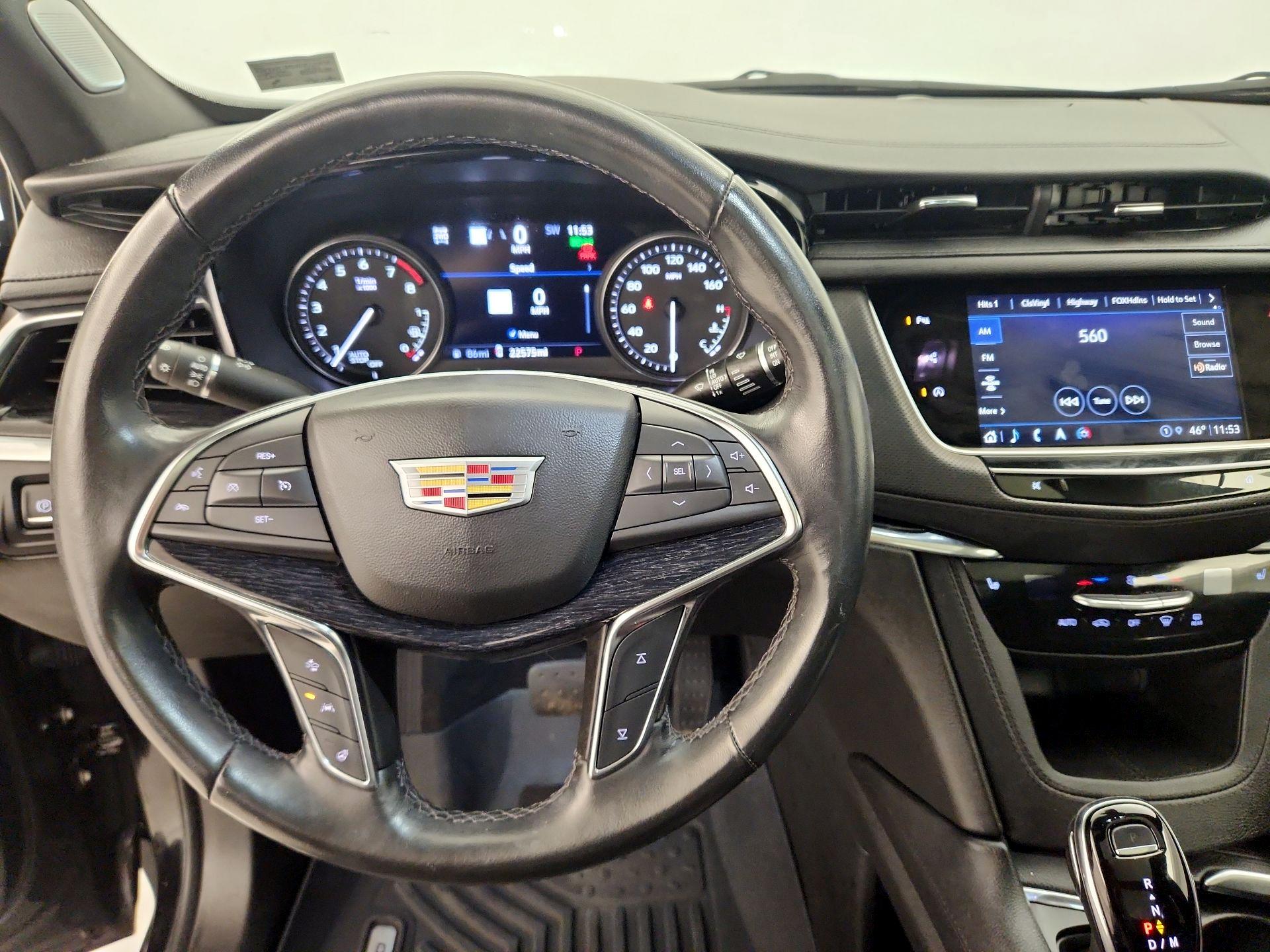 Thumbnail: 2023 Cadillac XT5 - 10