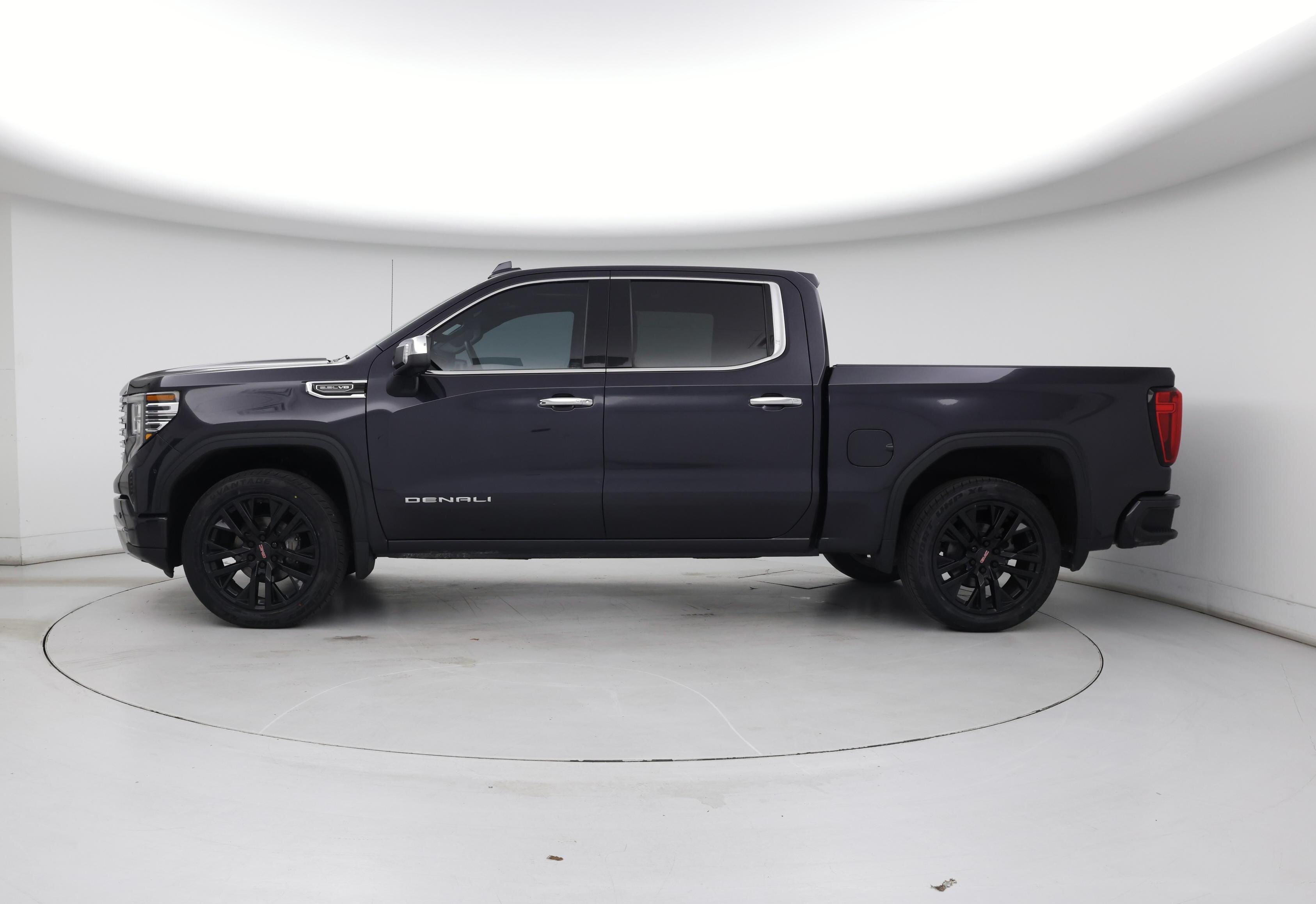 Thumbnail: 2022 GMC Sierra 1500 - 3