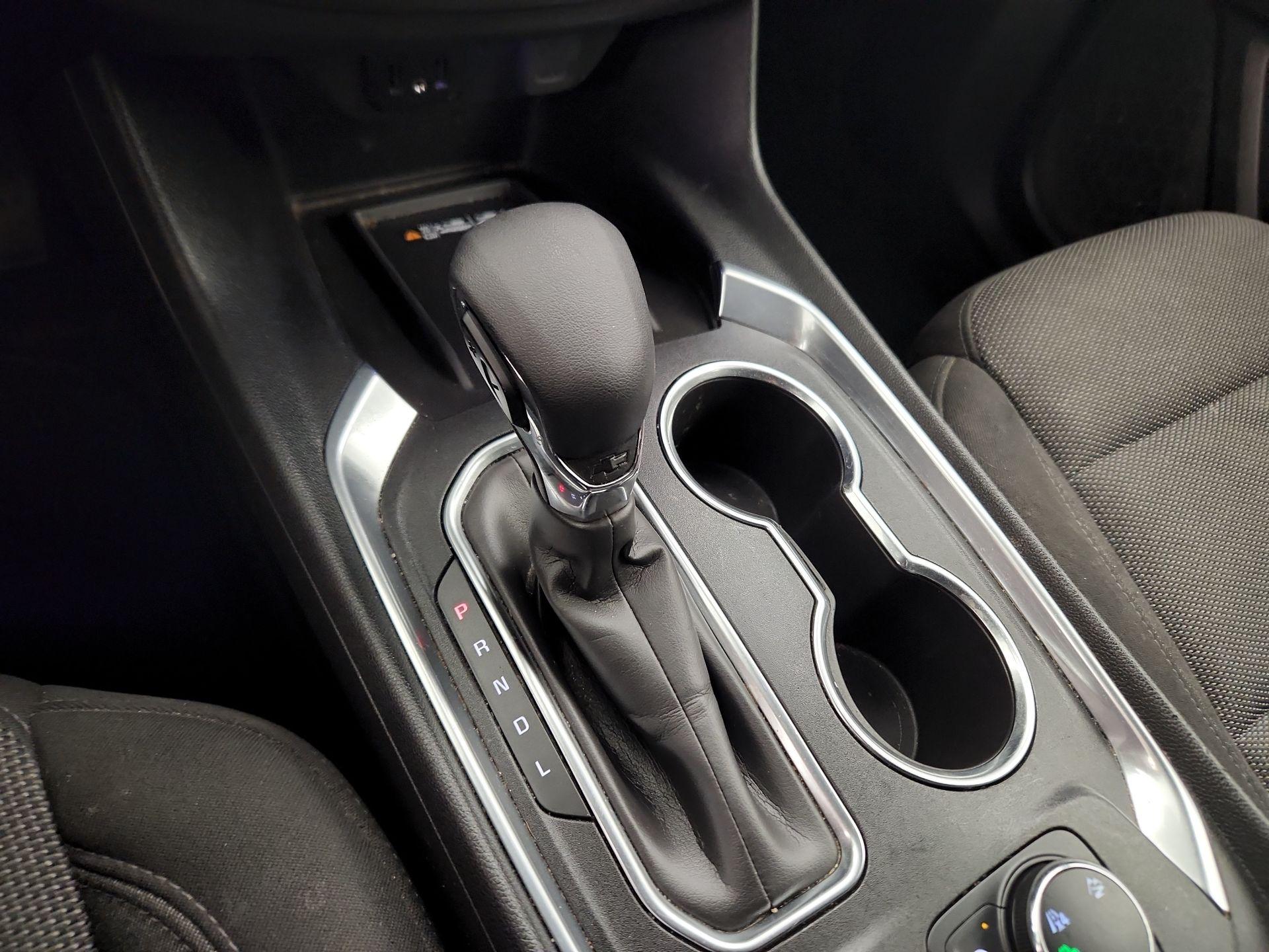 Thumbnail: 2022 Chevrolet Traverse - 17