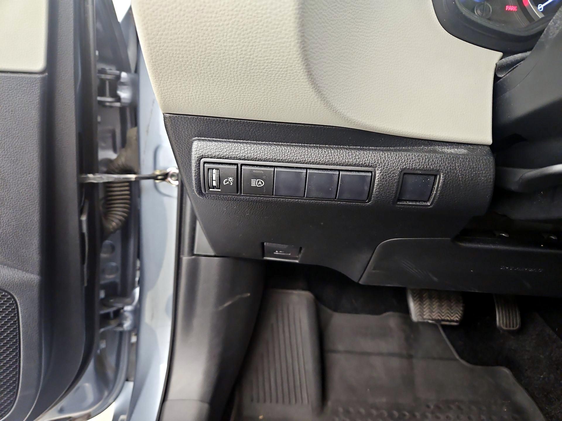 Thumbnail: 2020 Toyota Corolla - 13