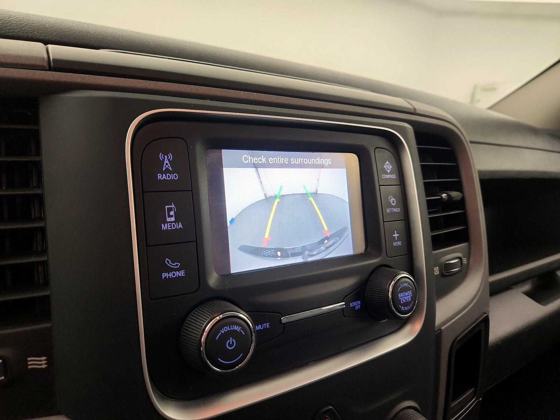 Thumbnail: 2021 RAM 1500 Classic - 12