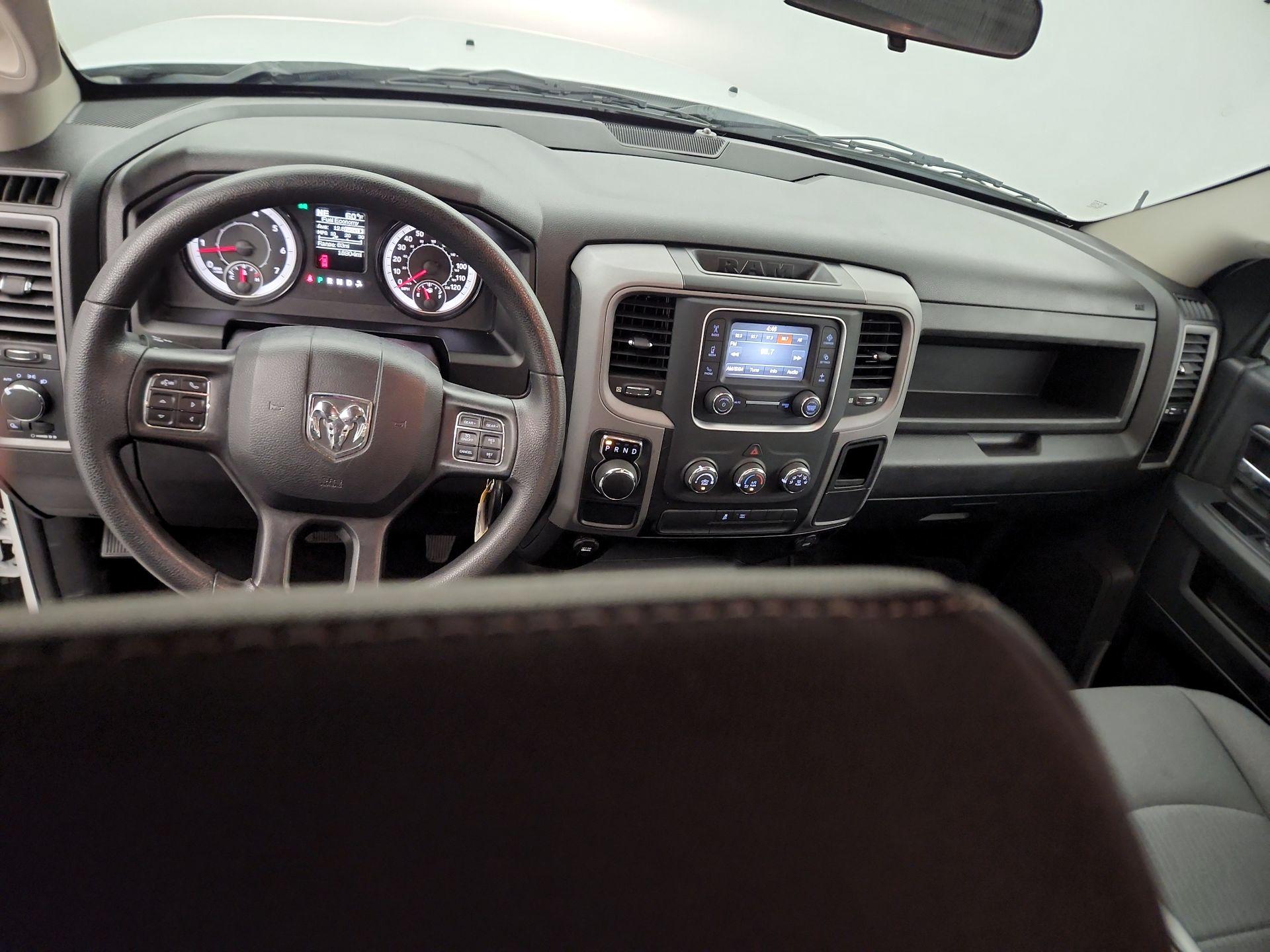 Thumbnail: 2021 RAM 1500 Classic - 8