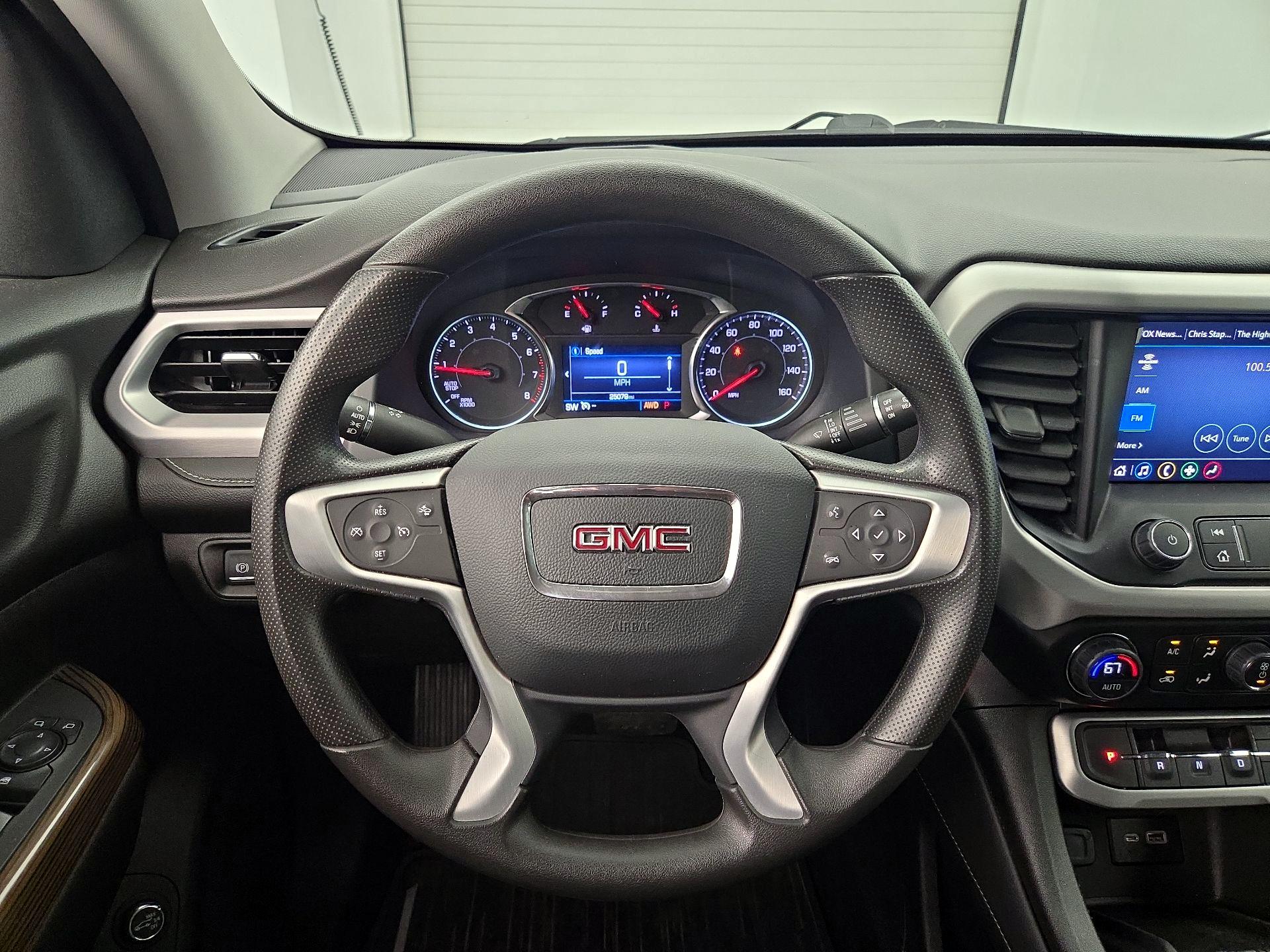 Thumbnail: 2023 GMC Acadia - 10