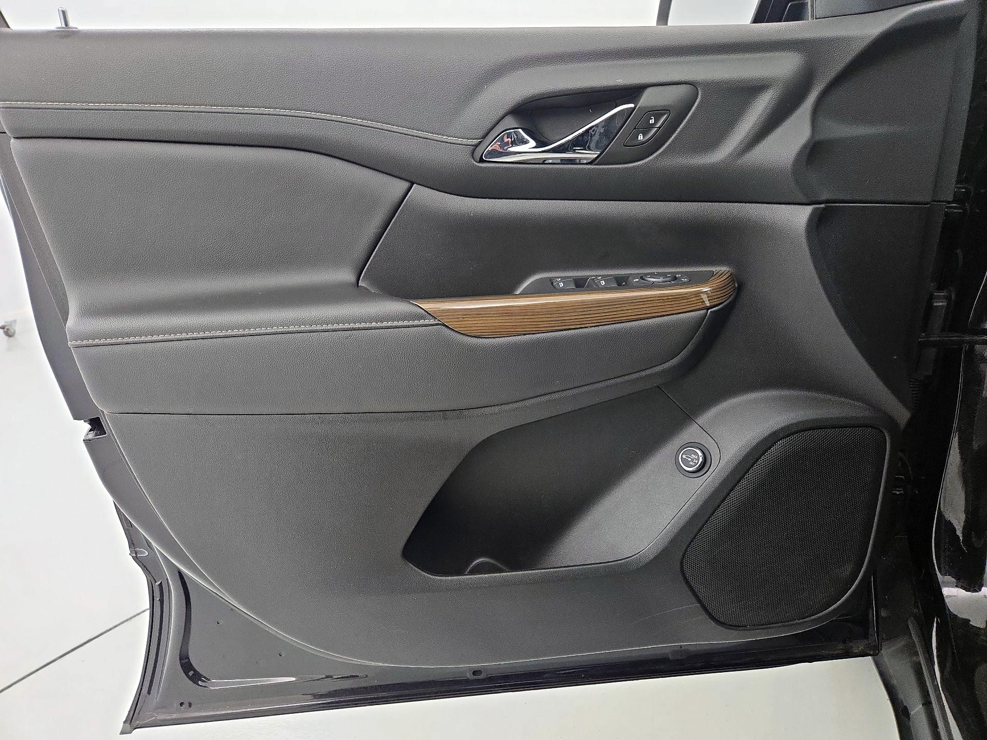 Thumbnail: 2023 GMC Acadia - 12