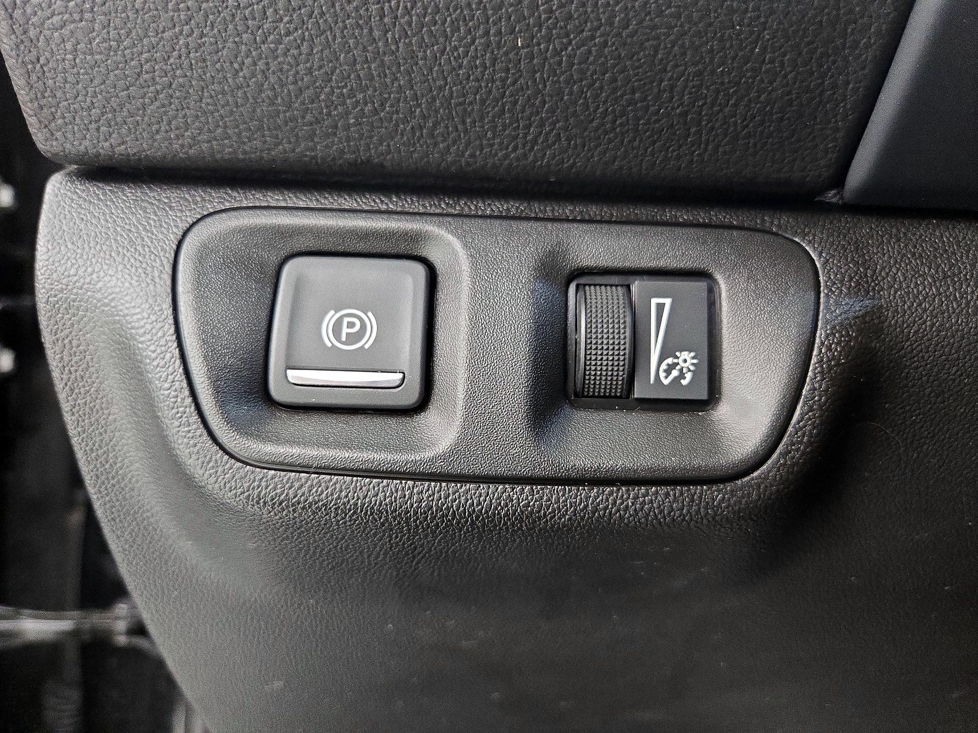 Thumbnail: 2023 GMC Acadia - 13