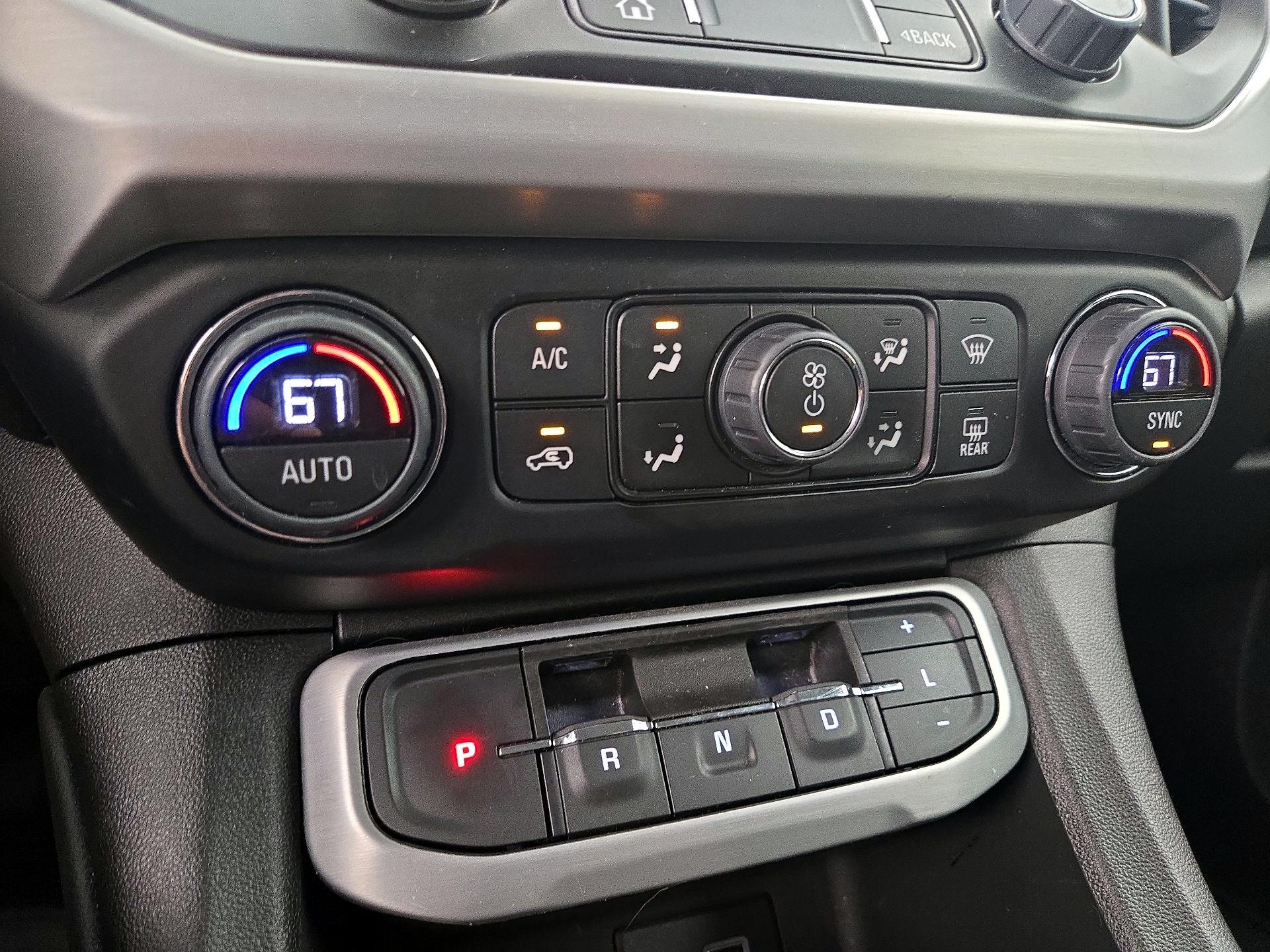 Thumbnail: 2023 GMC Acadia - 16