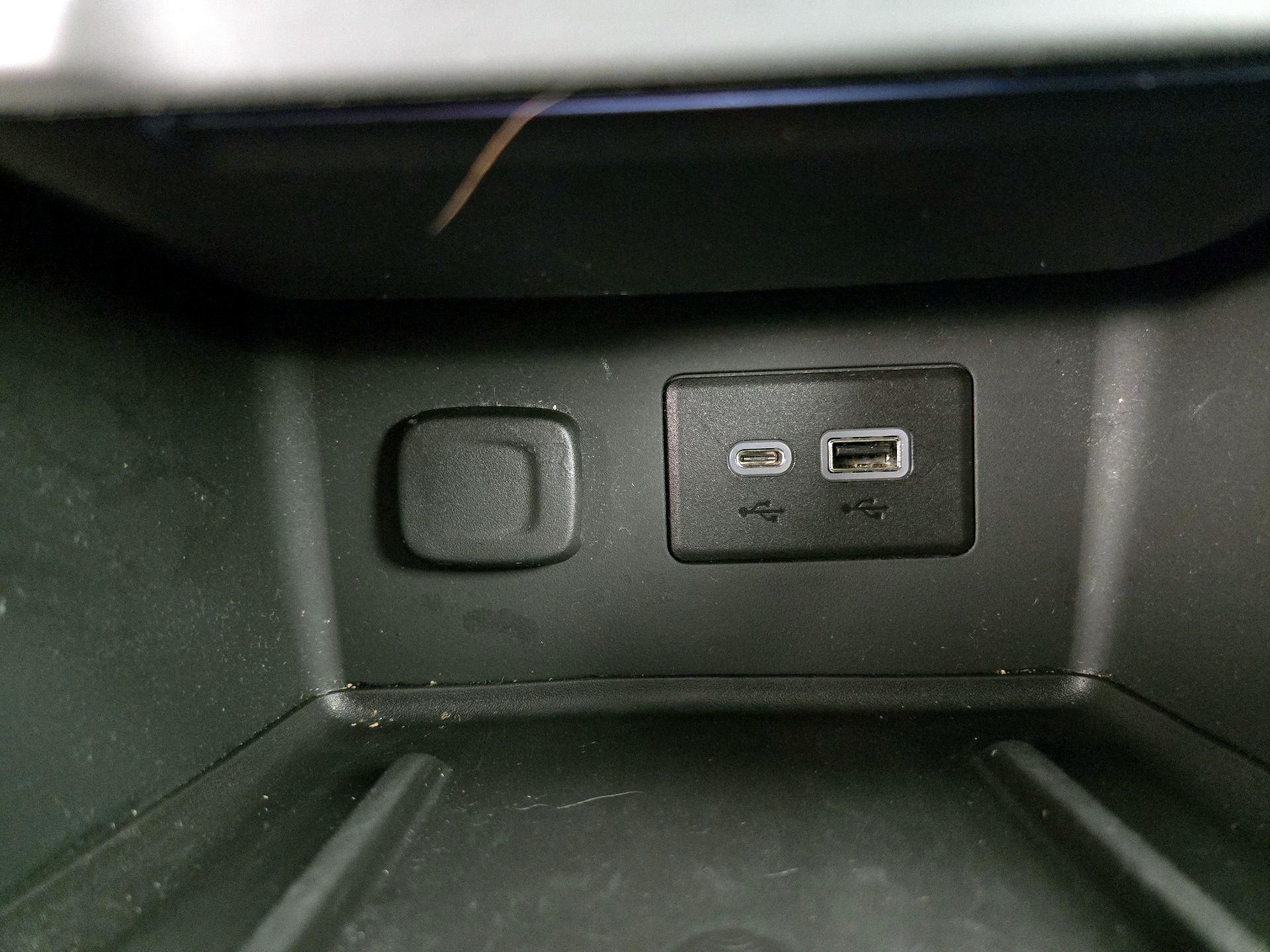 Thumbnail: 2023 GMC Acadia - 18