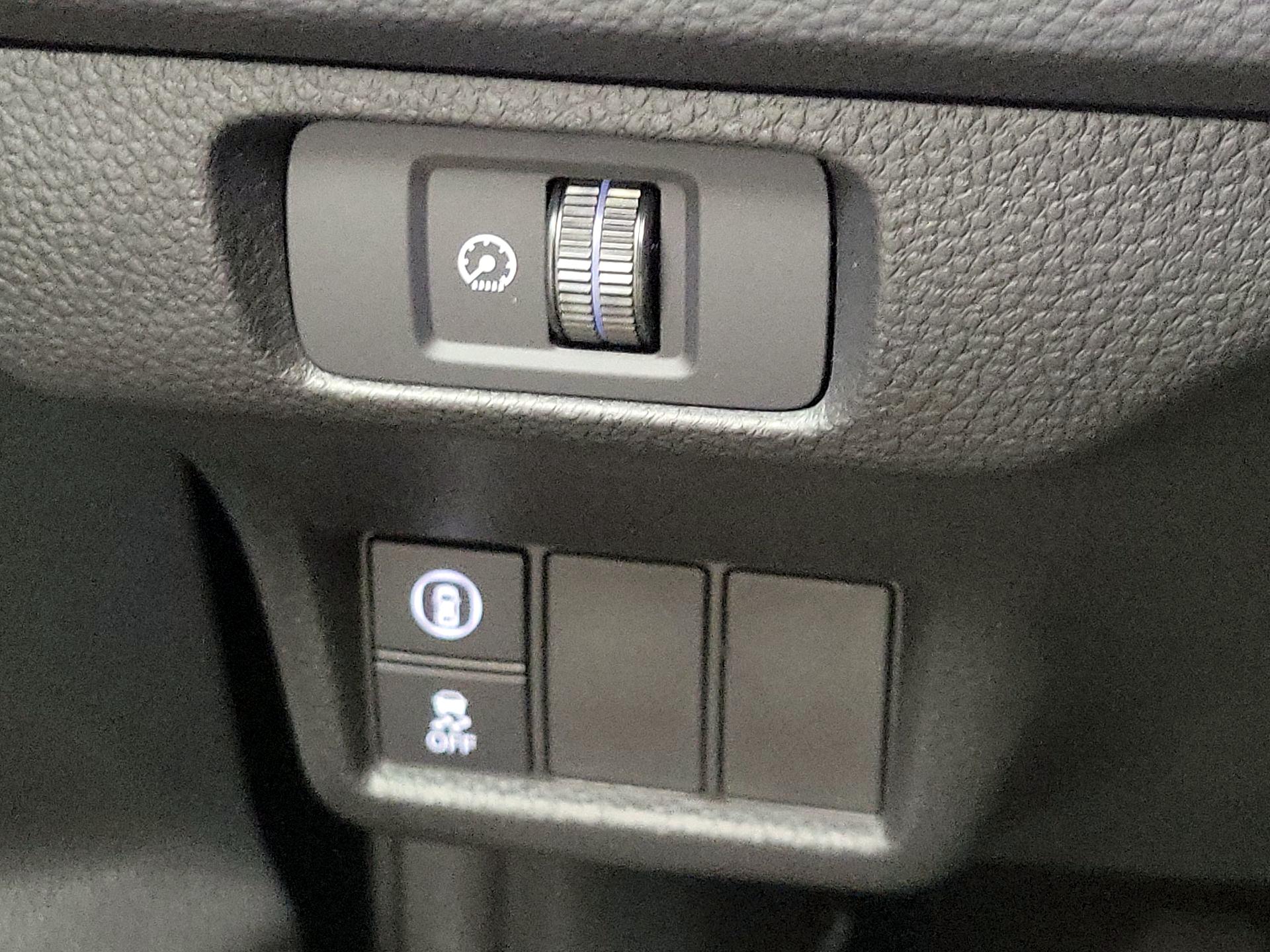 Thumbnail: 2023 Honda Accord - 13