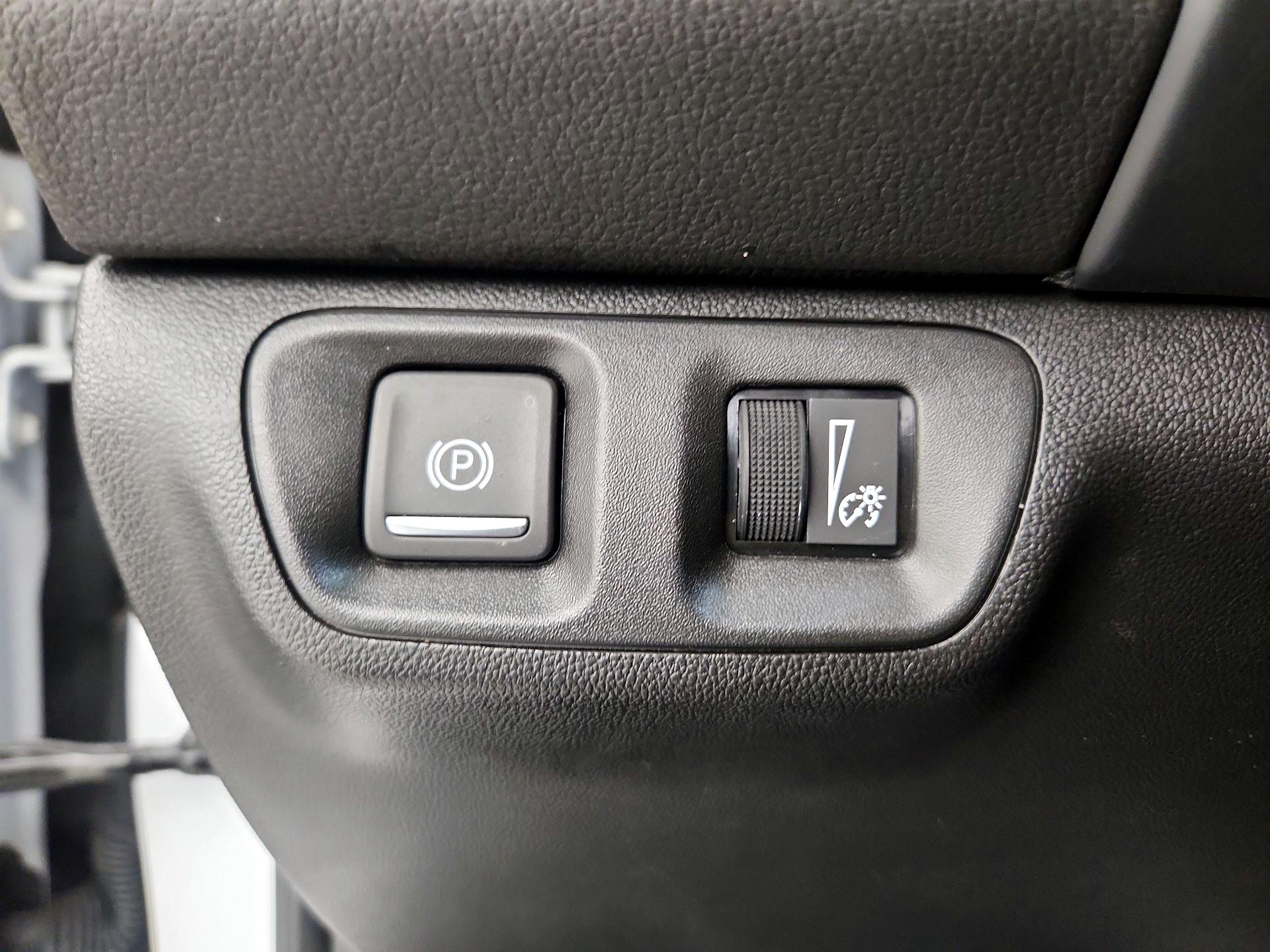 Thumbnail: 2023 GMC Acadia - 11