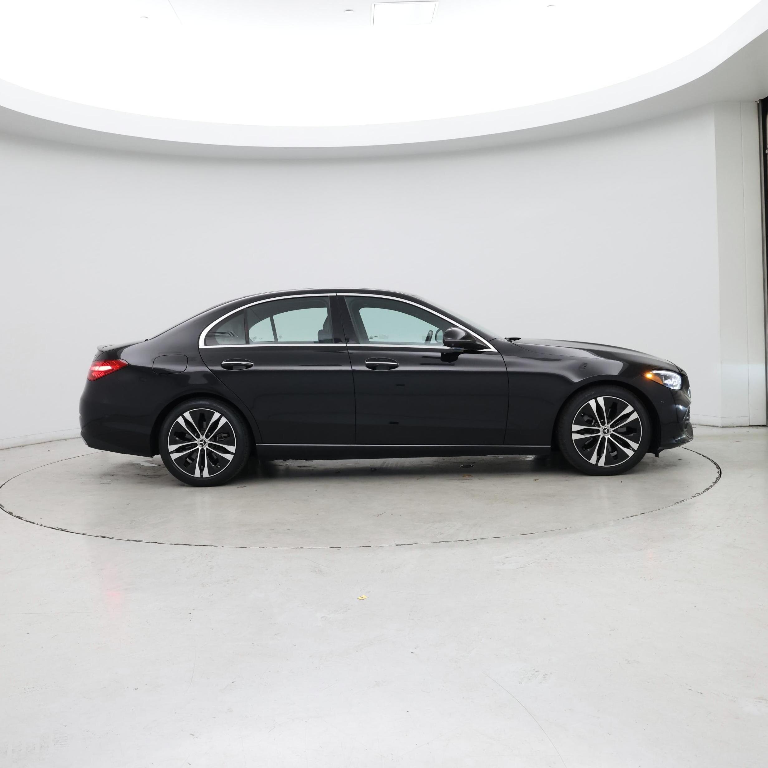 Thumbnail: 2022 Mercedes-Benz C-Class - 7